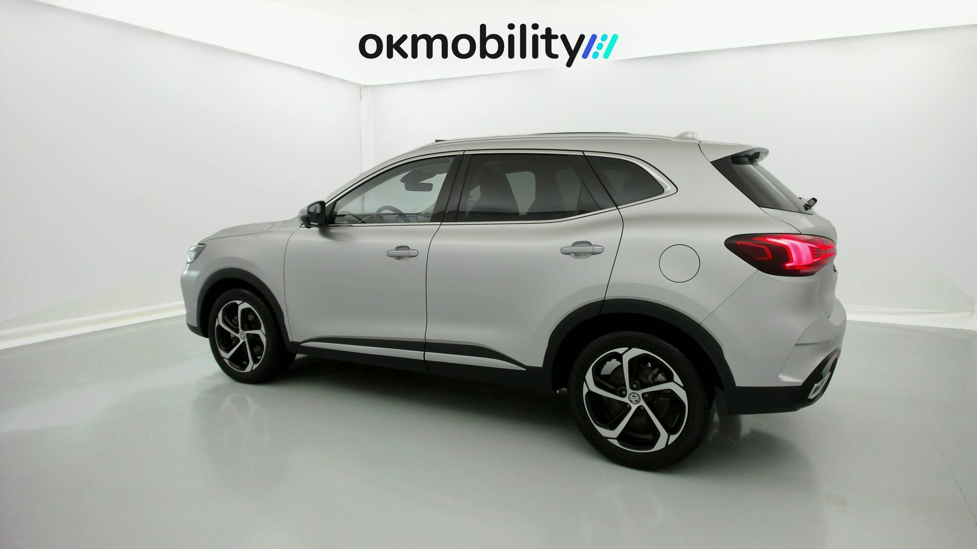 mg hs luxury 1.5 T-GDI 162 AT 2024 medal silver 8