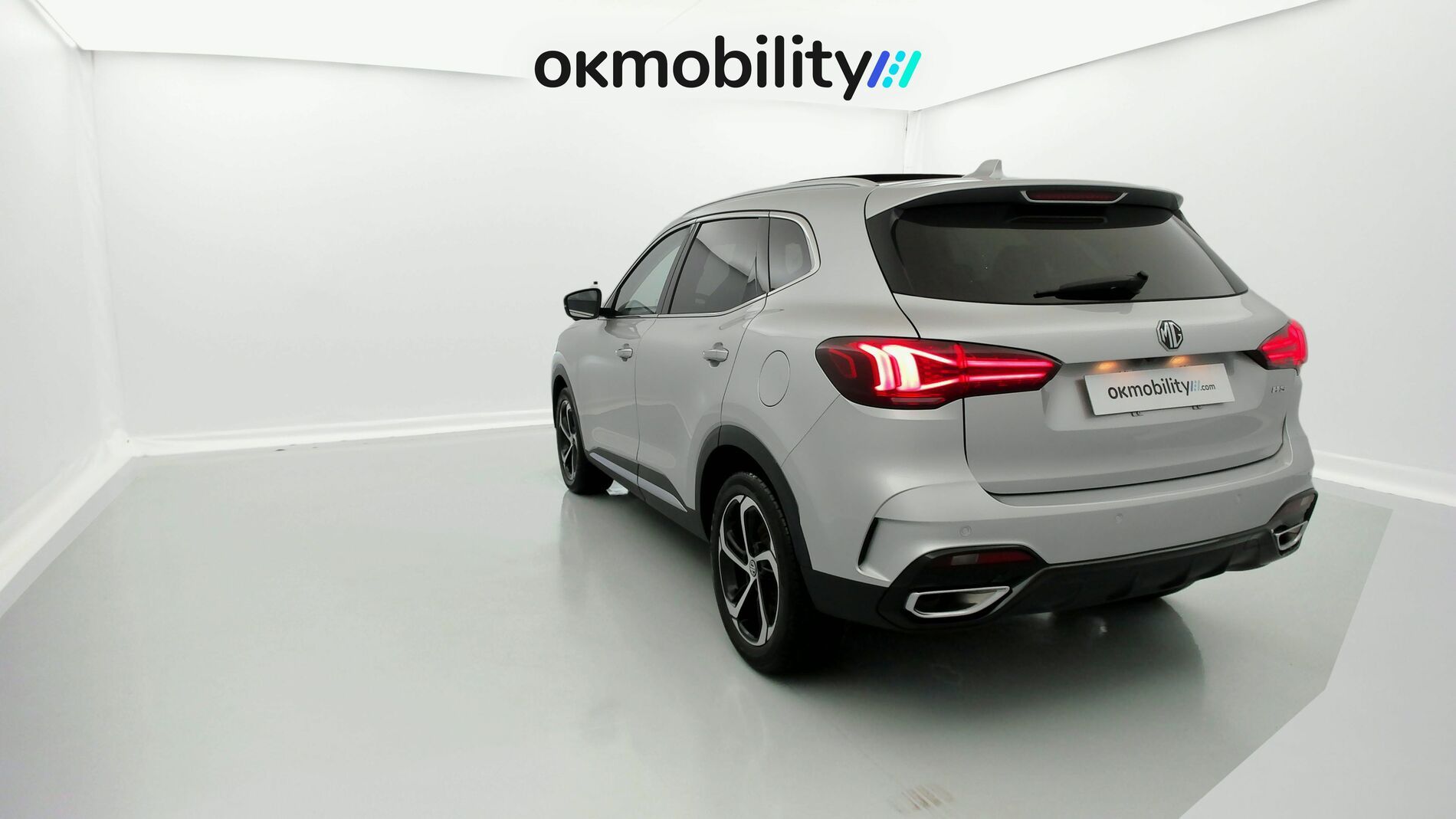 mg hs luxury 1.5 T-GDI 162 AT 2024 medal silver 9