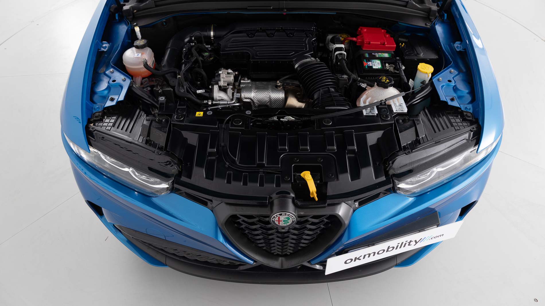 alfa romeo tonale veloce 1.5 MHEV FWD 160 2023 azul misano 36