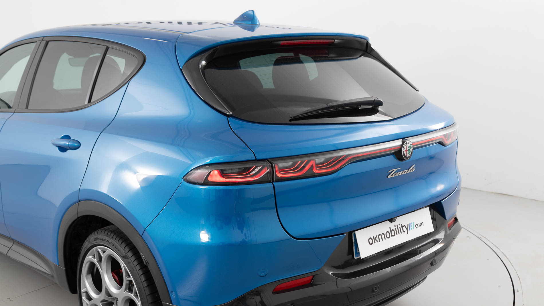 alfa romeo tonale veloce 1.5 MHEV FWD 160 2023 azul misano 39