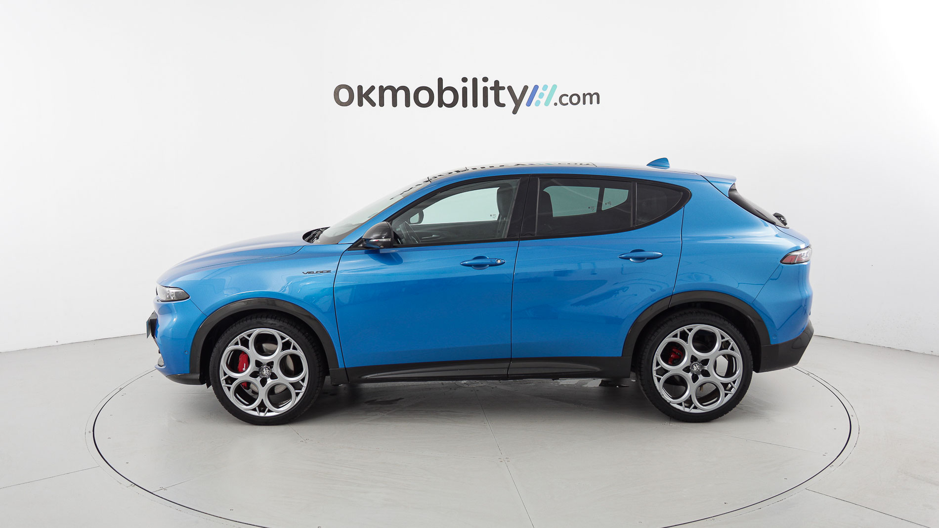 alfa romeo tonale veloce 1.5 MHEV FWD 160 2023 azul misano 7