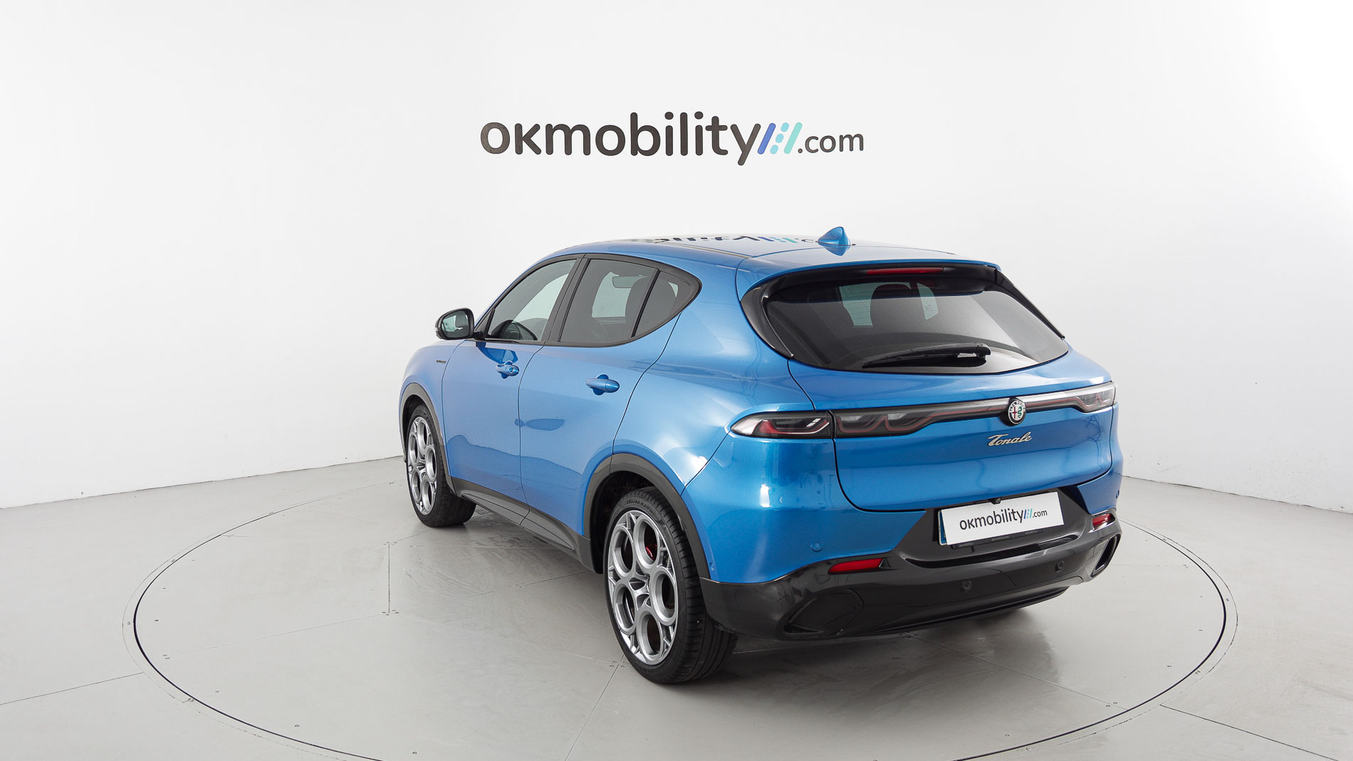 alfa romeo tonale veloce 1.5 MHEV FWD 160 2023 azul misano 9