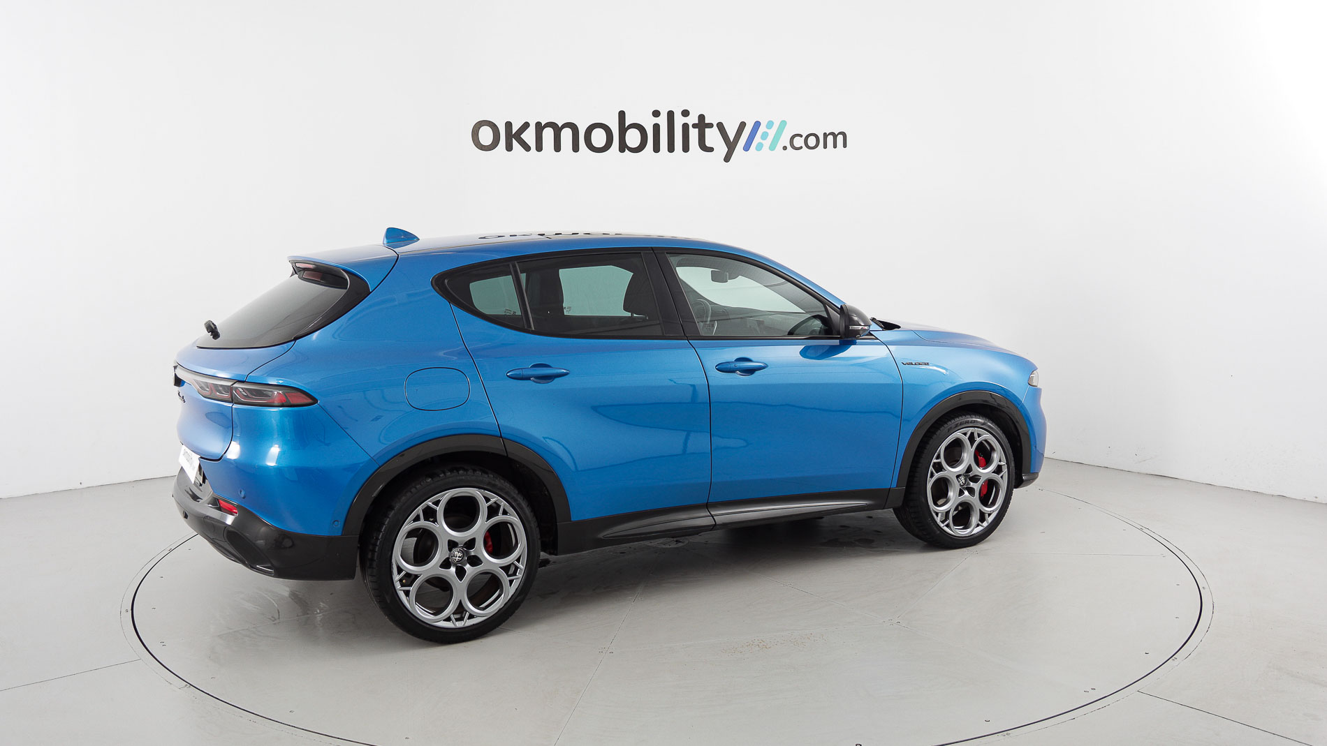 alfa romeo tonale veloce 1.5 MHEV FWD 160 2023 azul misano 12