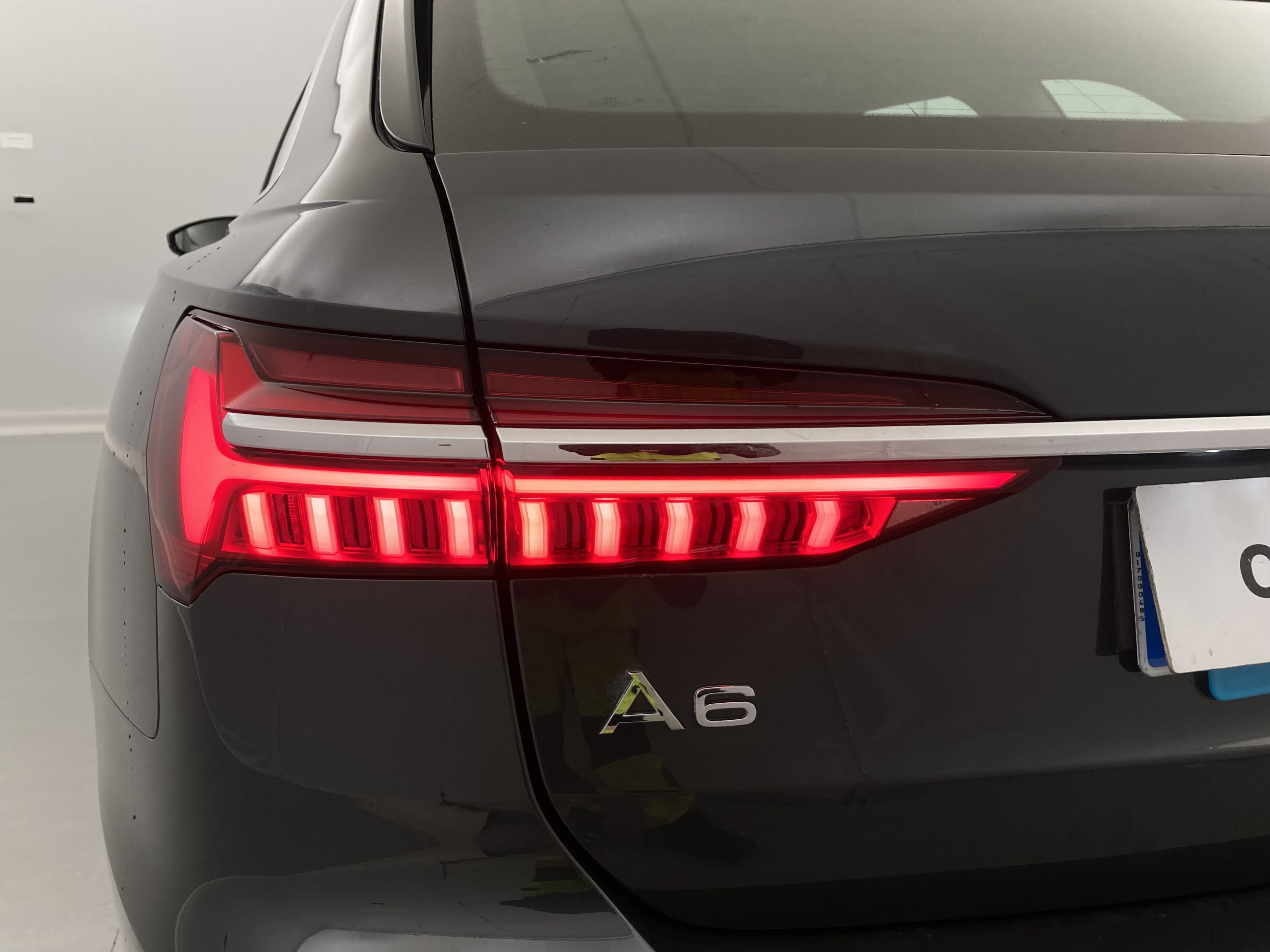 audi a6 avant sport 40 TDI 204 STRONIC 2022 manhattangrau metallic 16