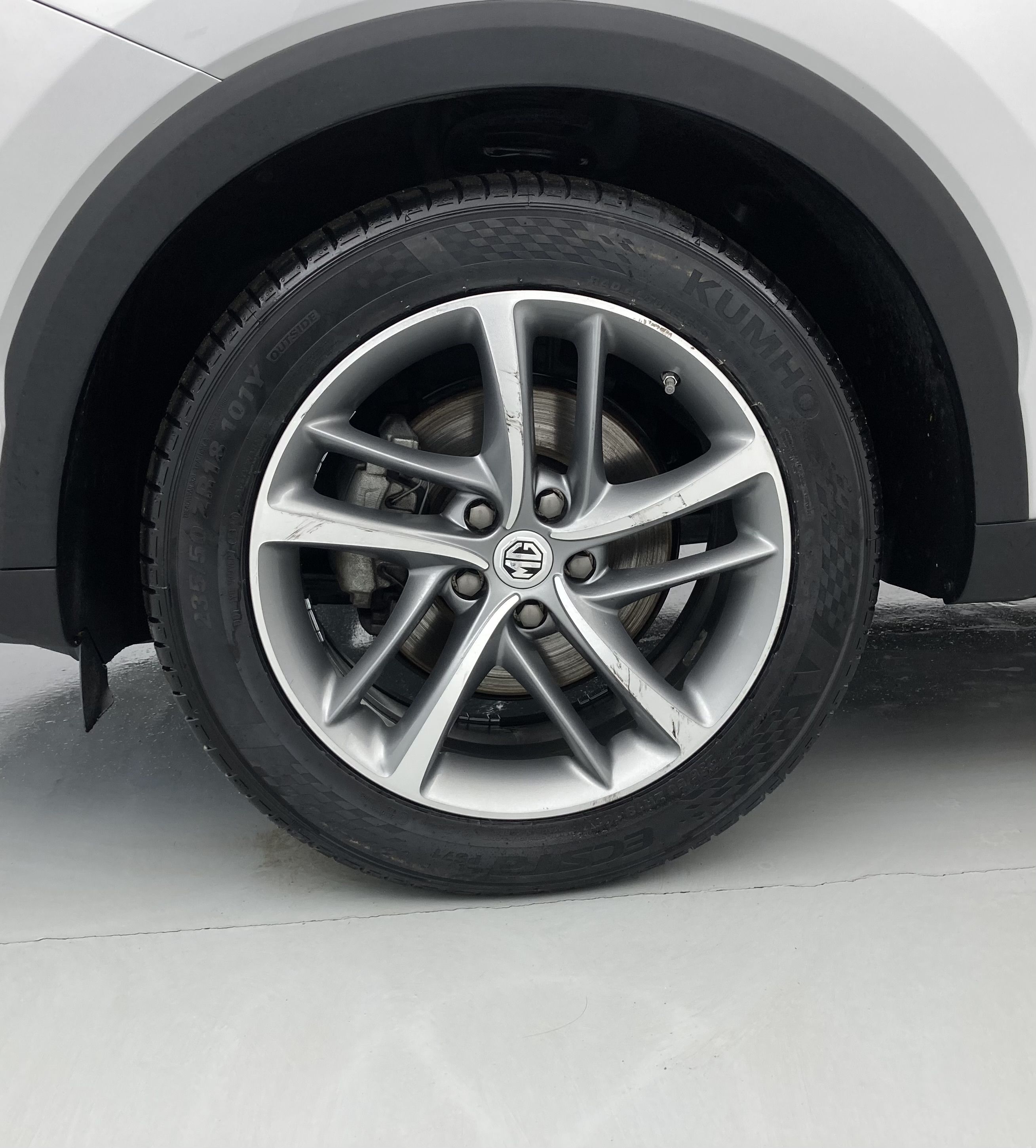 mg hs luxury 1.5 T-GDI 162 AT 2023 medal silver 36