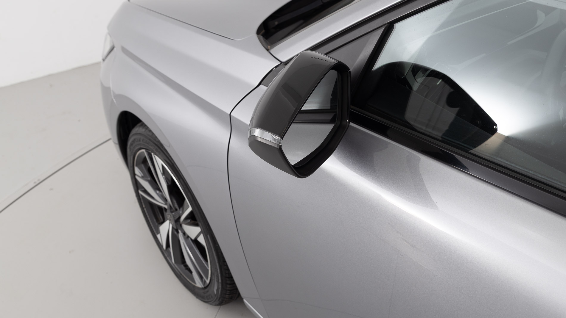 peugeot 308 allure 1.2 PURETECH 130 EAT 2023 gris artense 24