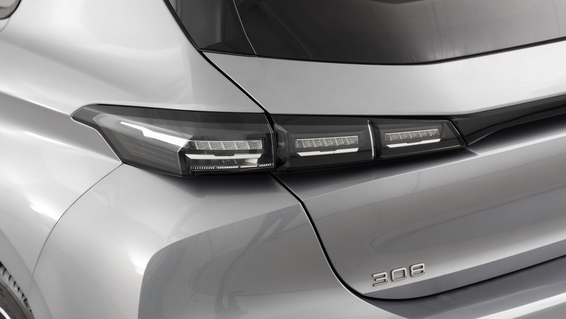 peugeot 308 allure 1.2 PURETECH 130 EAT 2023 gris artense 31