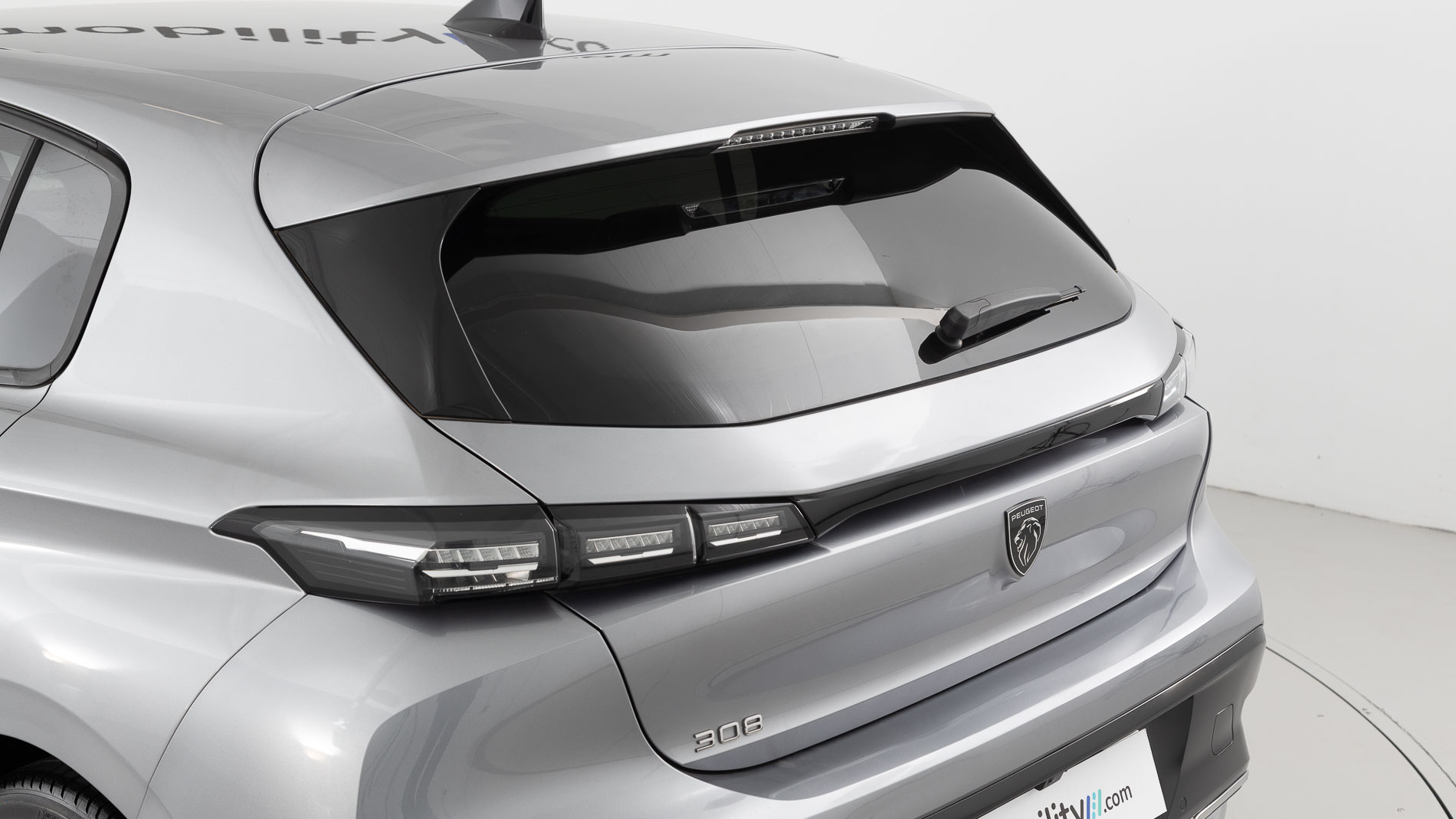 peugeot 308 allure 1.2 PURETECH 130 EAT 2023 gris artense 36