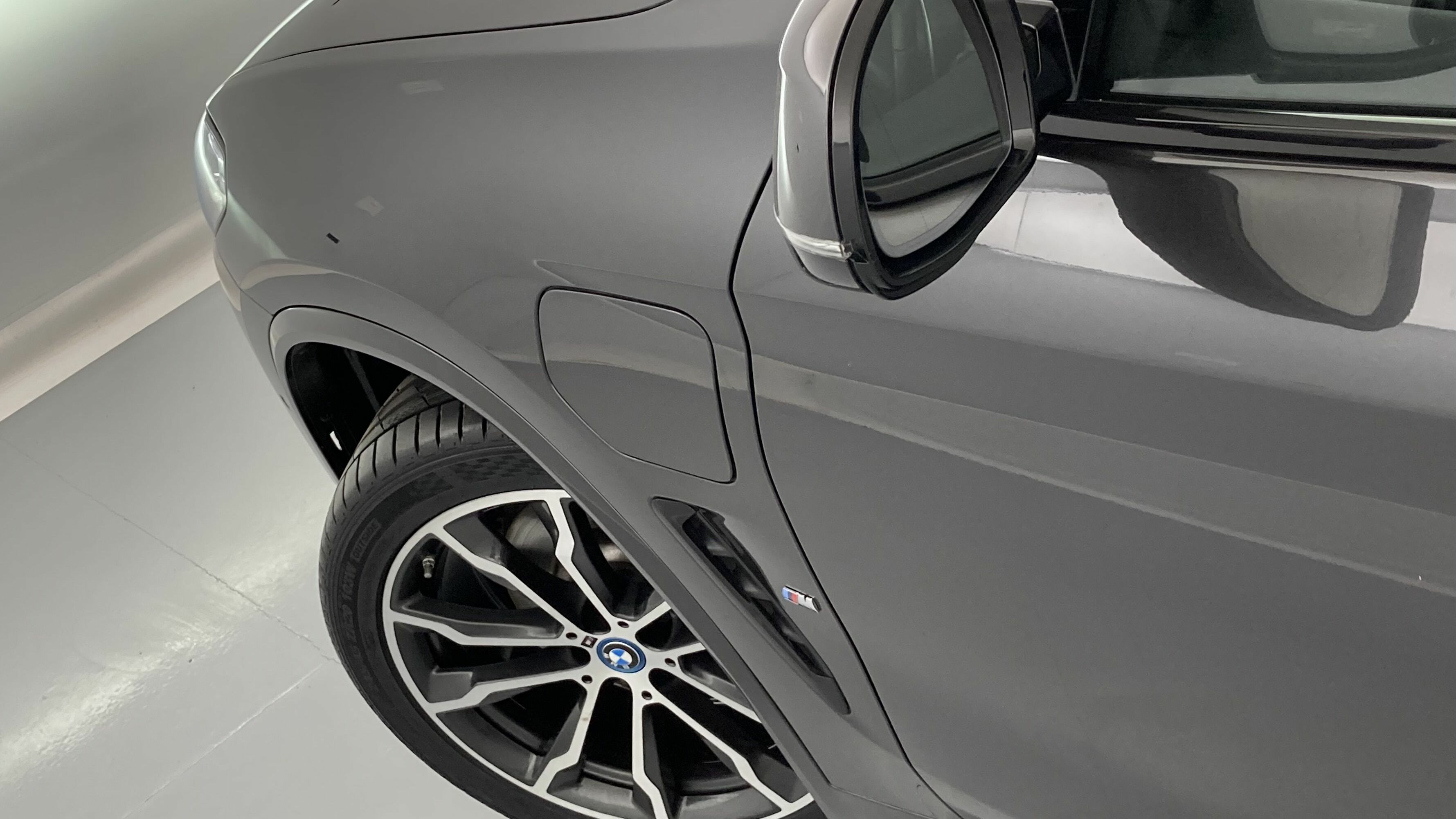 bmw x3 m sport 30E XDRIVE 292 CA 2023 sophistograu efecto de brillo 29