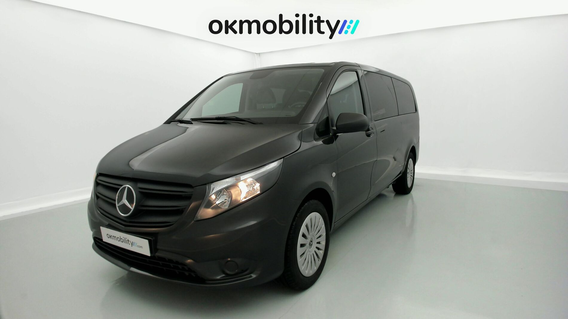 mercedes benz vito combi pro largo 114 CDI 136 G-TRONIC 2022 gris pintura metalizada 1