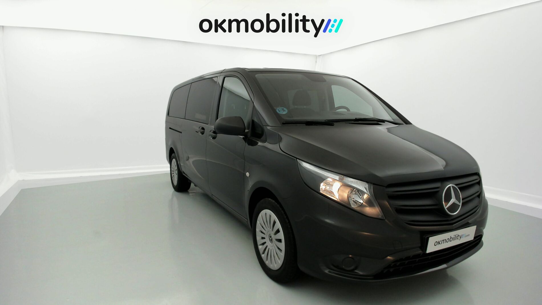 mercedes benz vito combi pro largo 114 CDI 136 G-TRONIC 2022 gris pintura metalizada 3