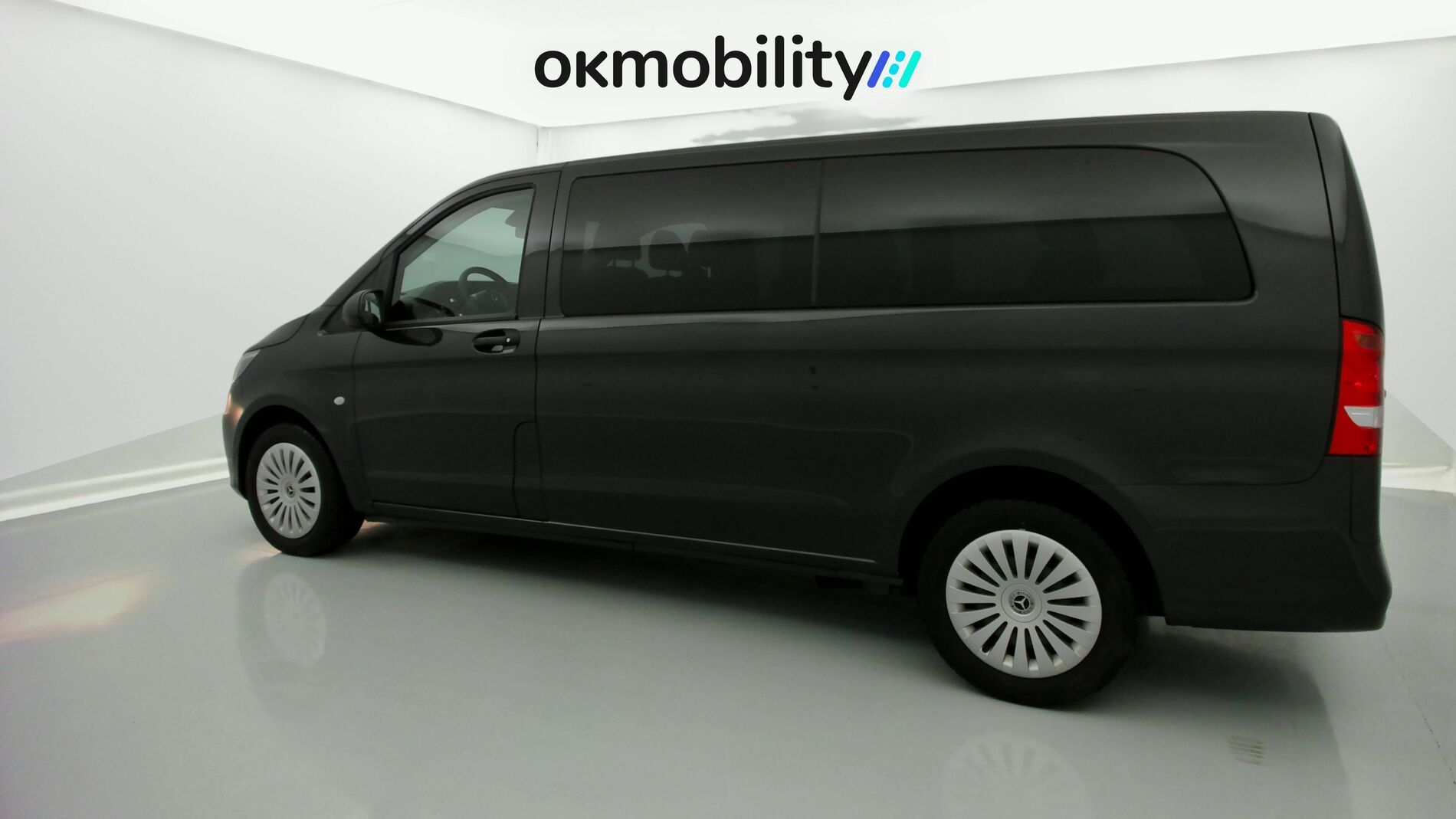 mercedes benz vito combi pro largo 114 CDI 136 G-TRONIC 2022 gris pintura metalizada 8