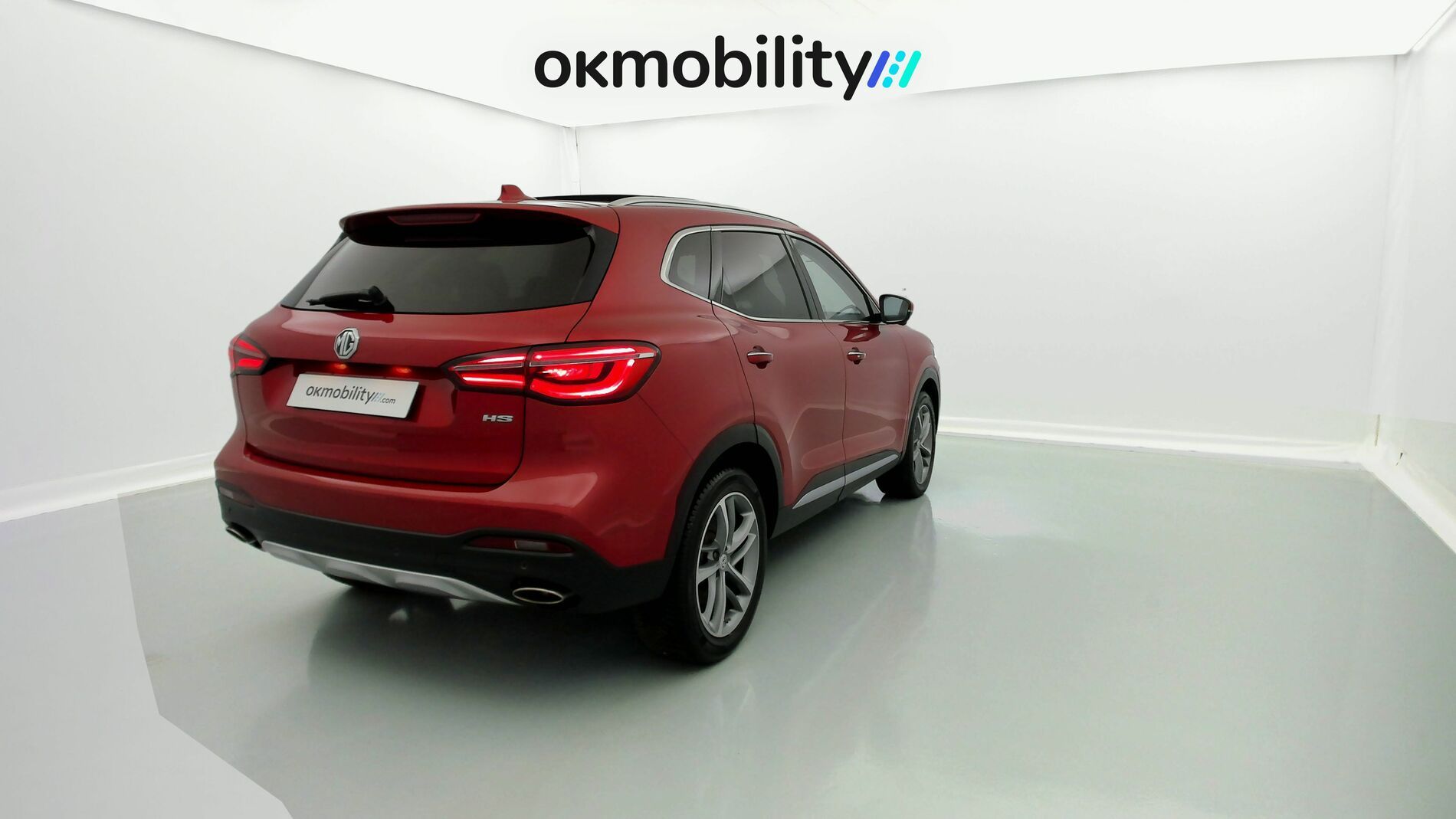 mg hs luxury 1.5 T-GDI 162 AT 2023 diamond red - rsj 12