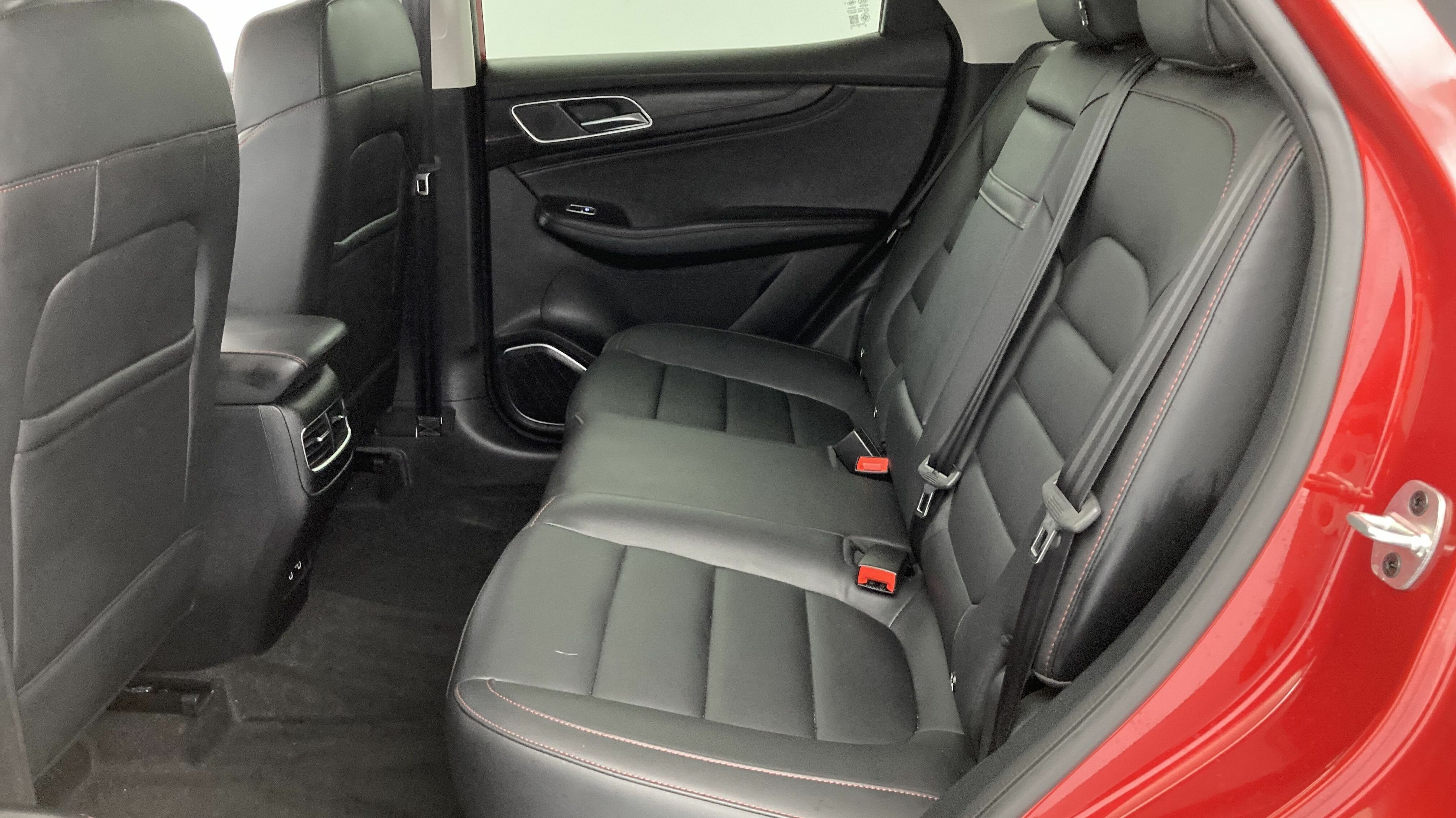 mg hs comfort 1.5 T-GDI 162 2023 diamond red - rsj 20