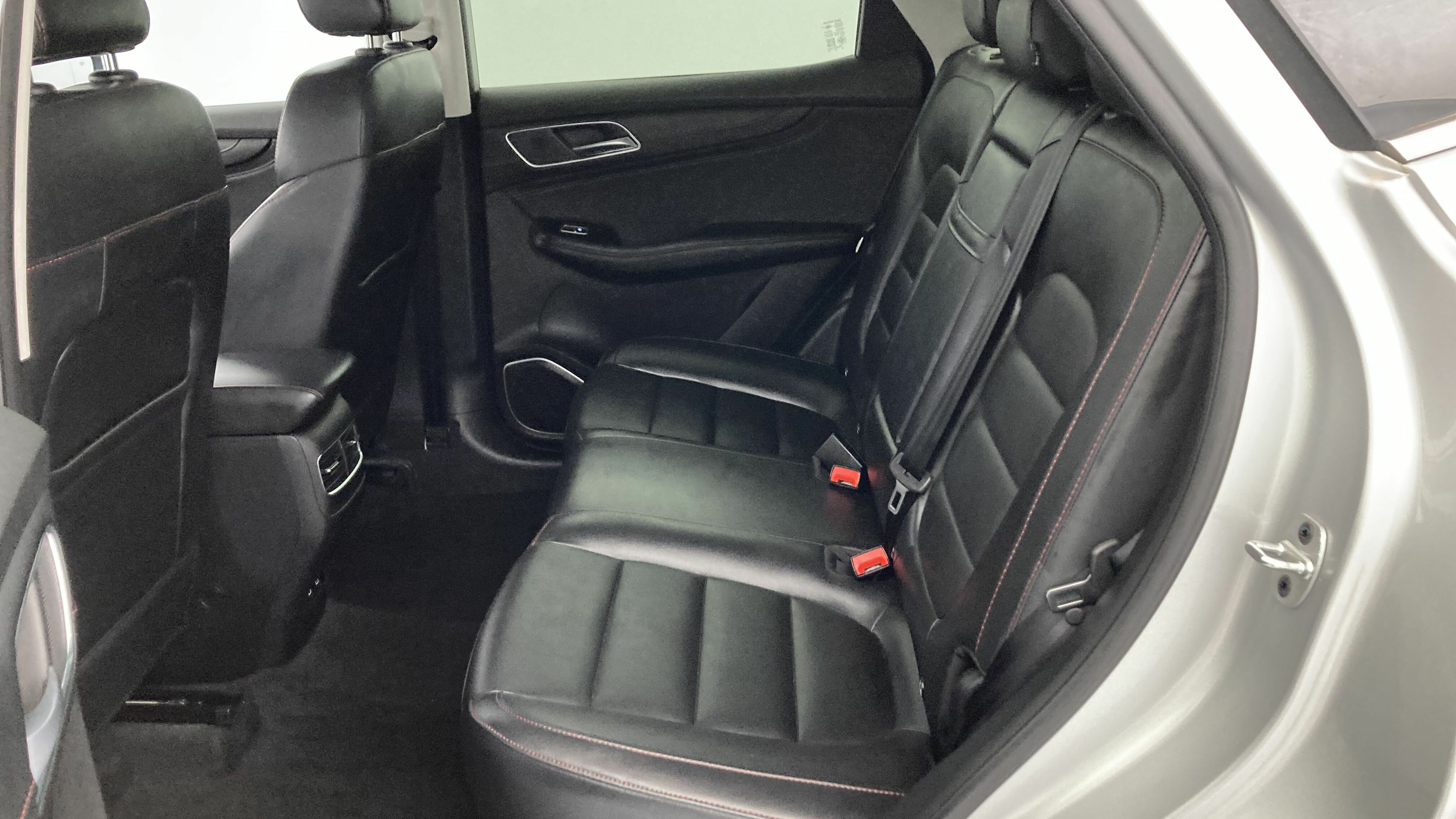 mg hs comfort 1.5 T-GDI 162 2023 medal silver - ssa 21