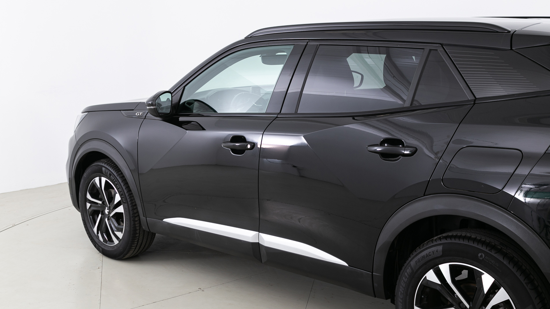 Coche seminuevo Peugeot 2008 Gt 1.2 PURETECH 130 EAT8 Negro Onyx 2320509 -  OK Mobility