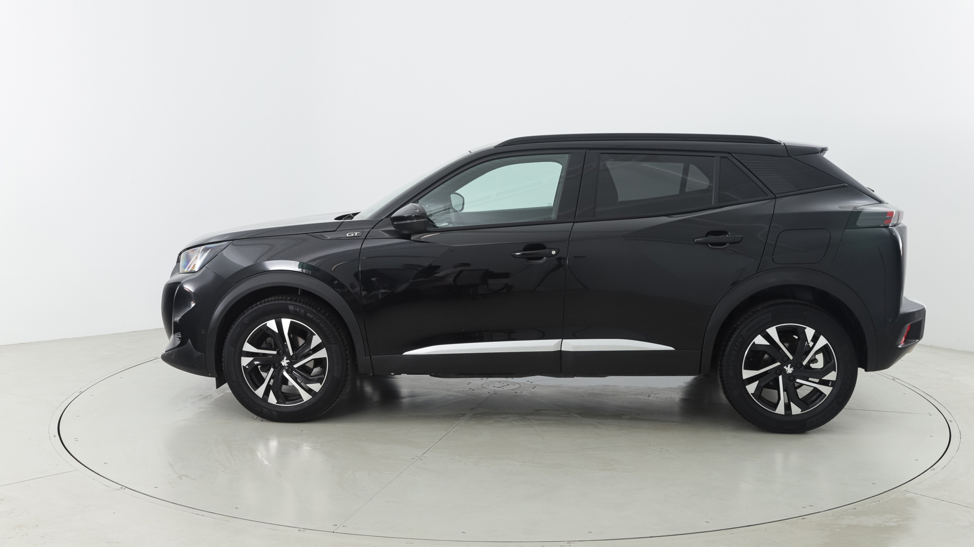 Coche seminuevo Peugeot 2008 Gt 1.2 PURETECH 130 EAT8 Negro Onyx 2320509 -  OK Mobility