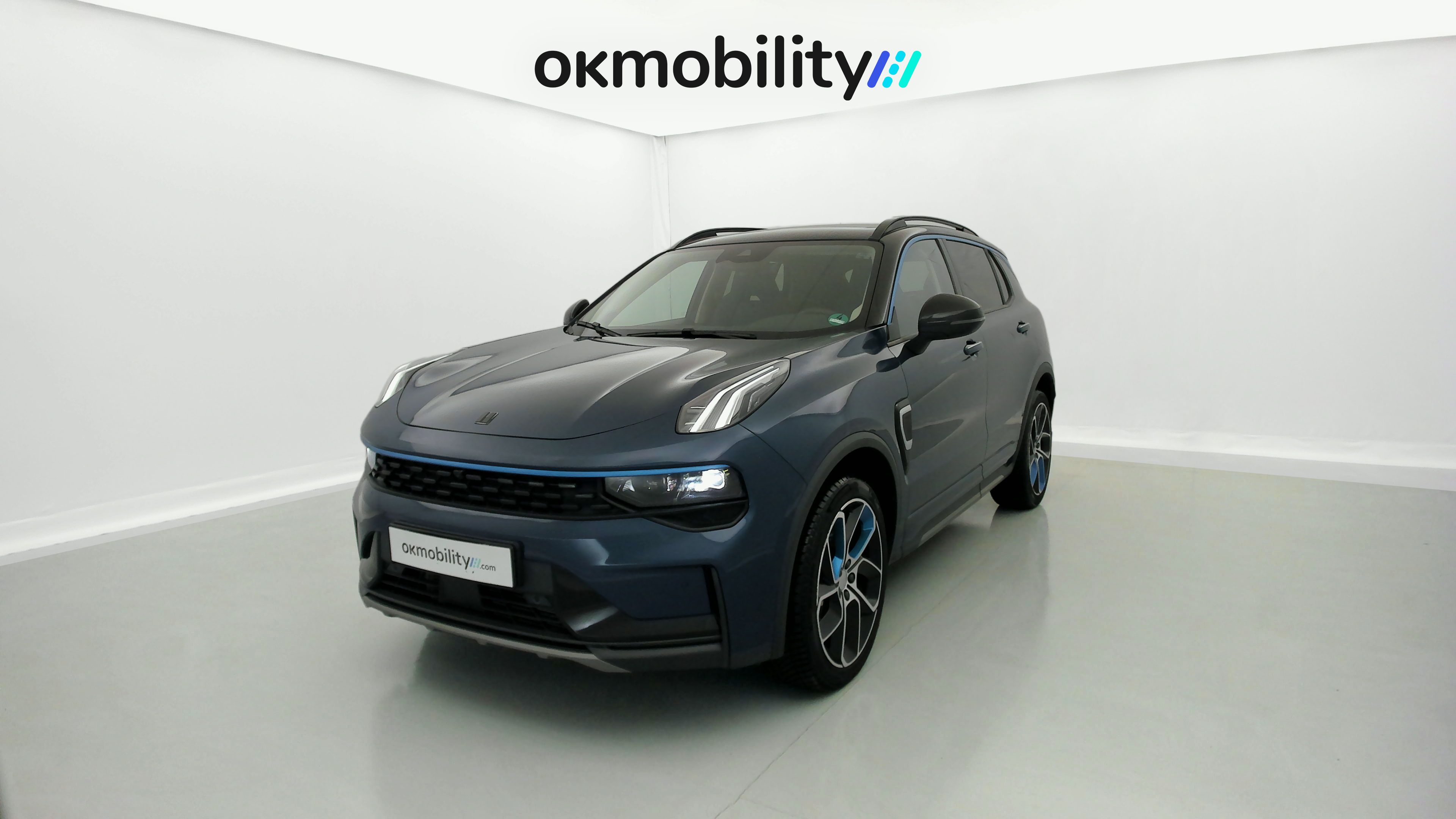 lynk&co 1 nv 1.5 PHEV 261 2022 blue 1
