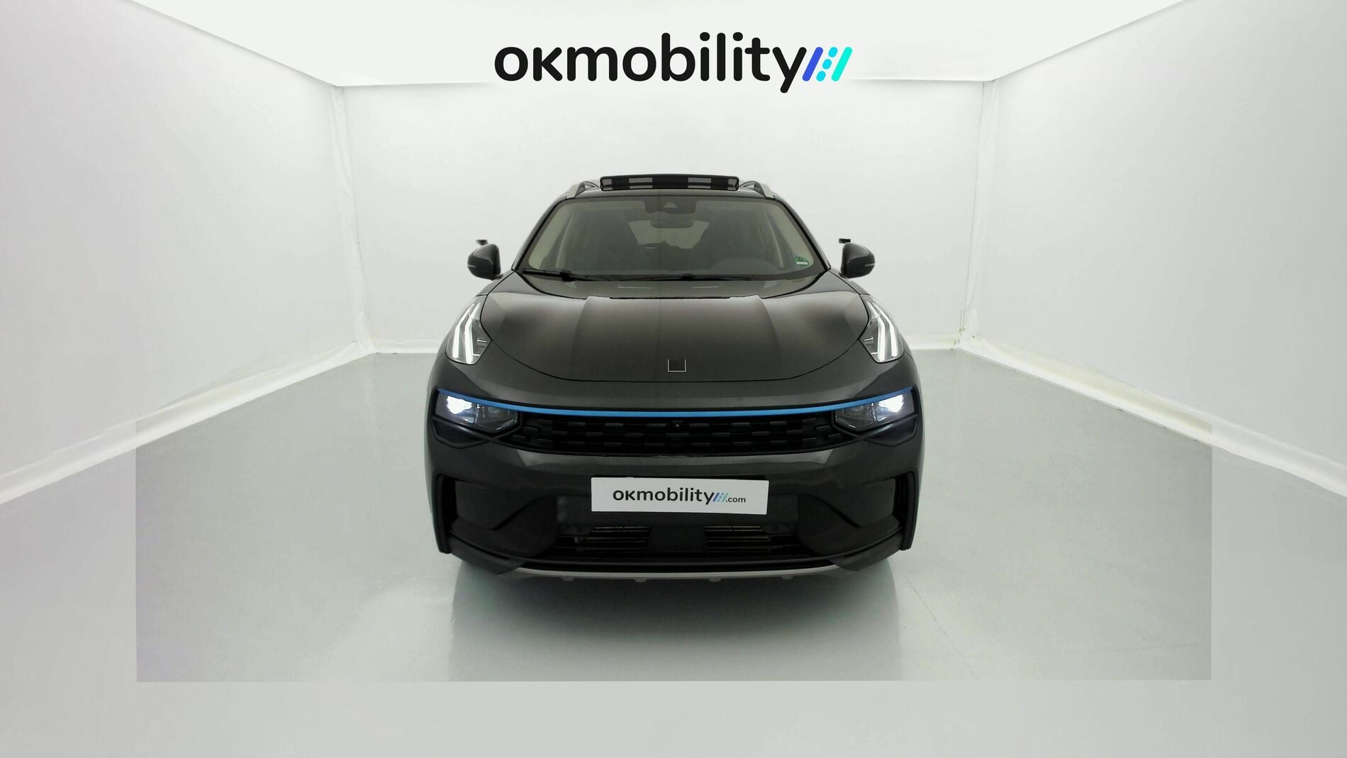 lynk&co 1 nv 1.5 PHEV 261 2022 black 4