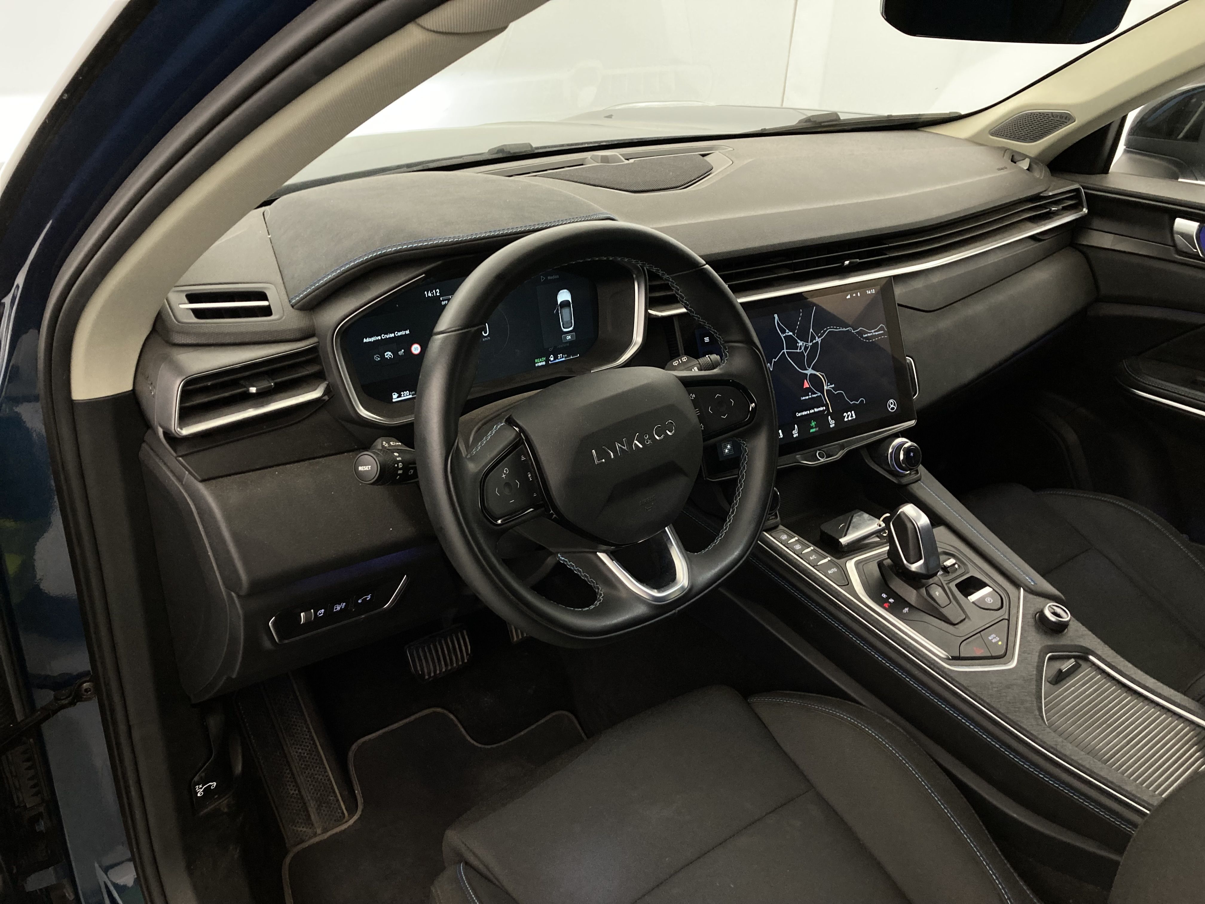 lynk&co 1 nv 1.5 PHEV 261 2022 blue 19