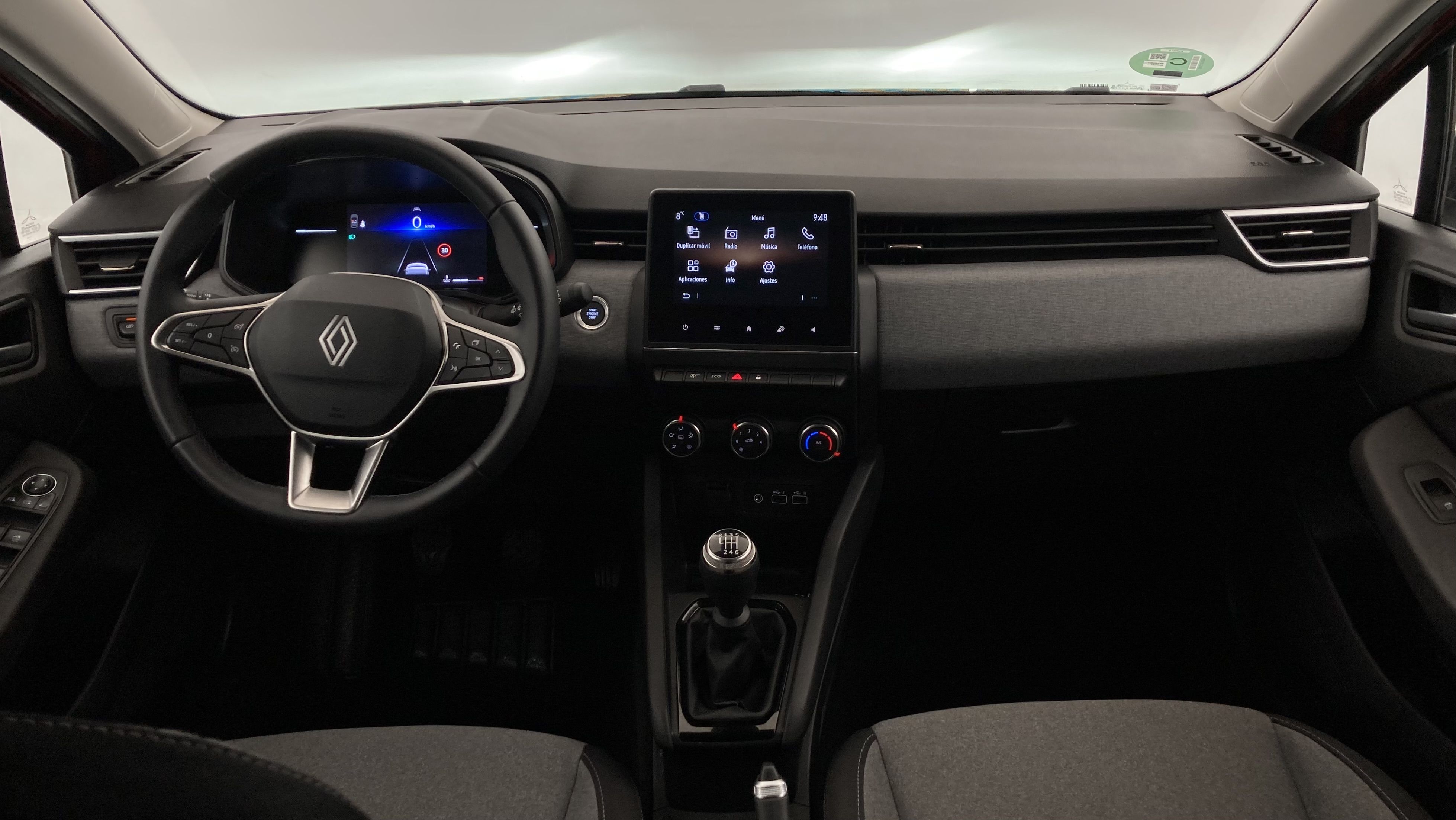 renault clio evolution 1.5 DCI 100 2025 rojo deseo 29