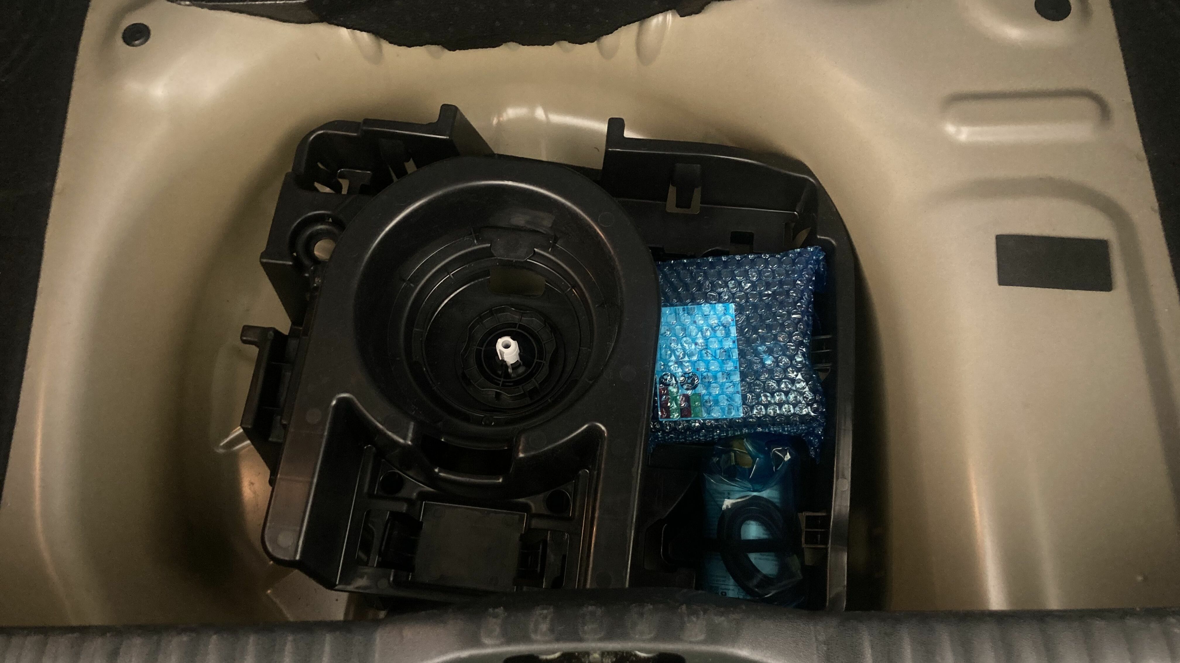 citroen c3 origin max 1.2 PURETECH 83 2024 gris platino / negro 22