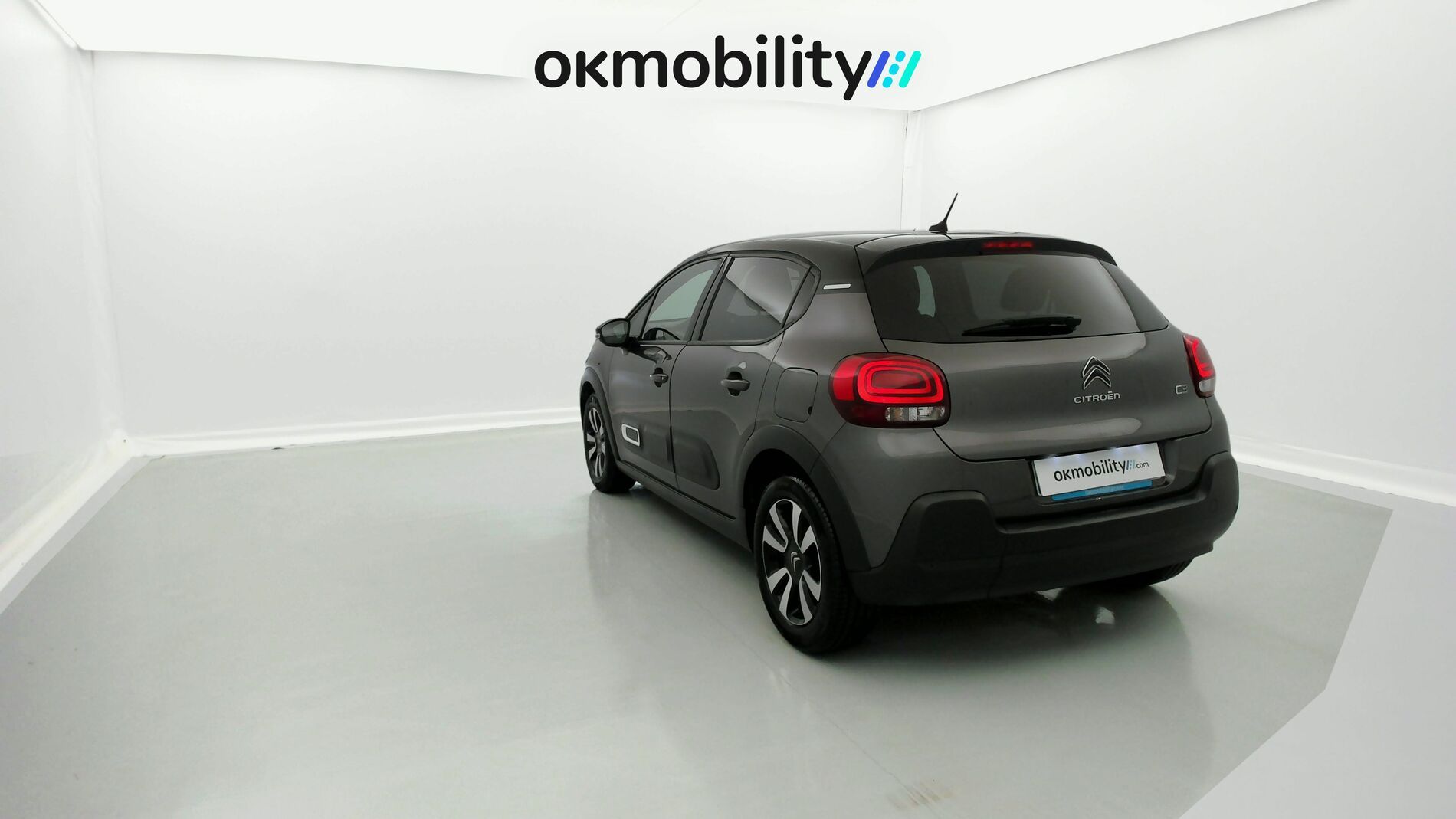 citroen c3 origin max 1.2 PURETECH 83 2024 gris platino / negro 8