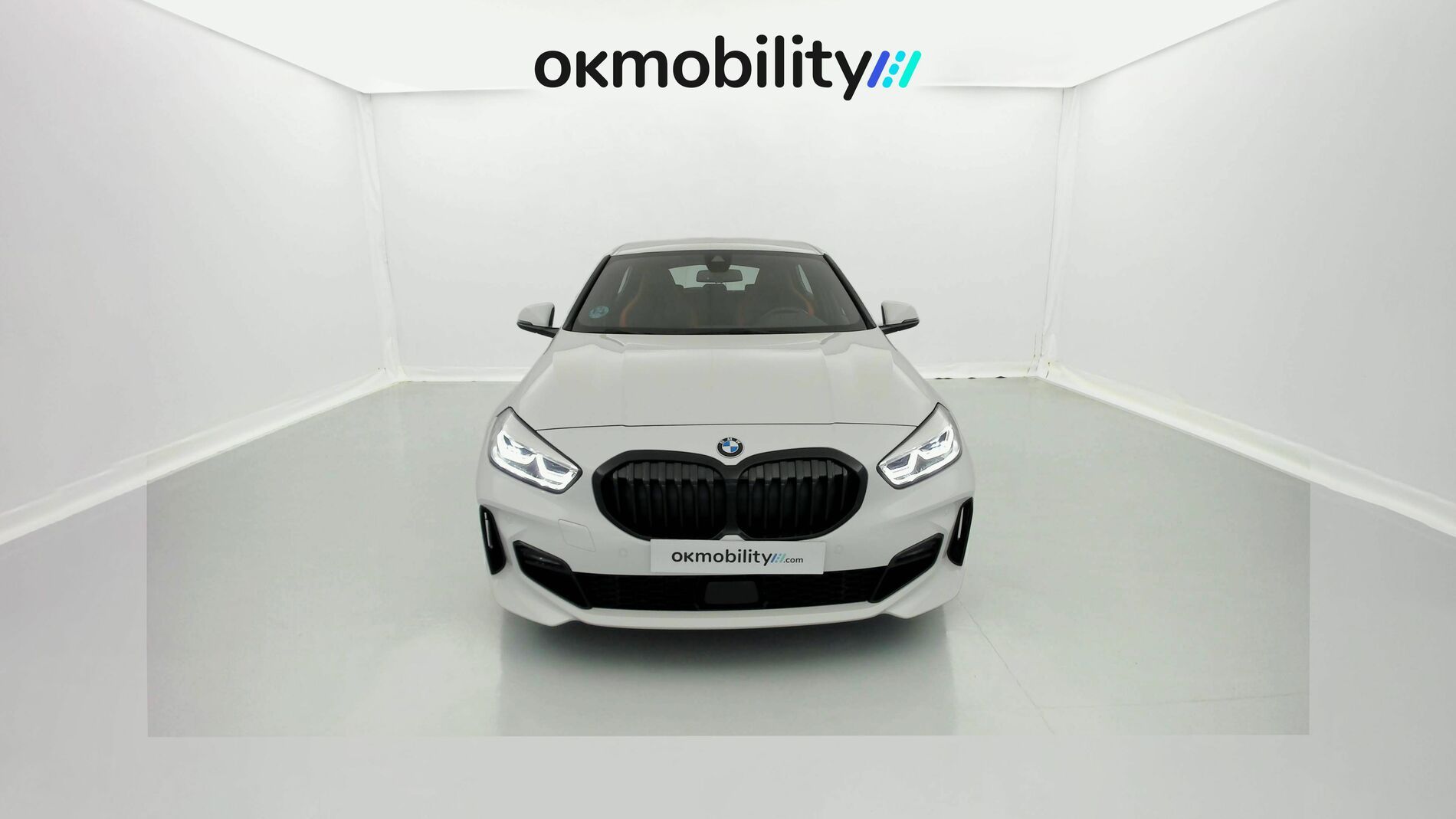 bmw serie 1 m sport colorvision 118I 136 STEPTRONIC 2024 alpinweiss 4