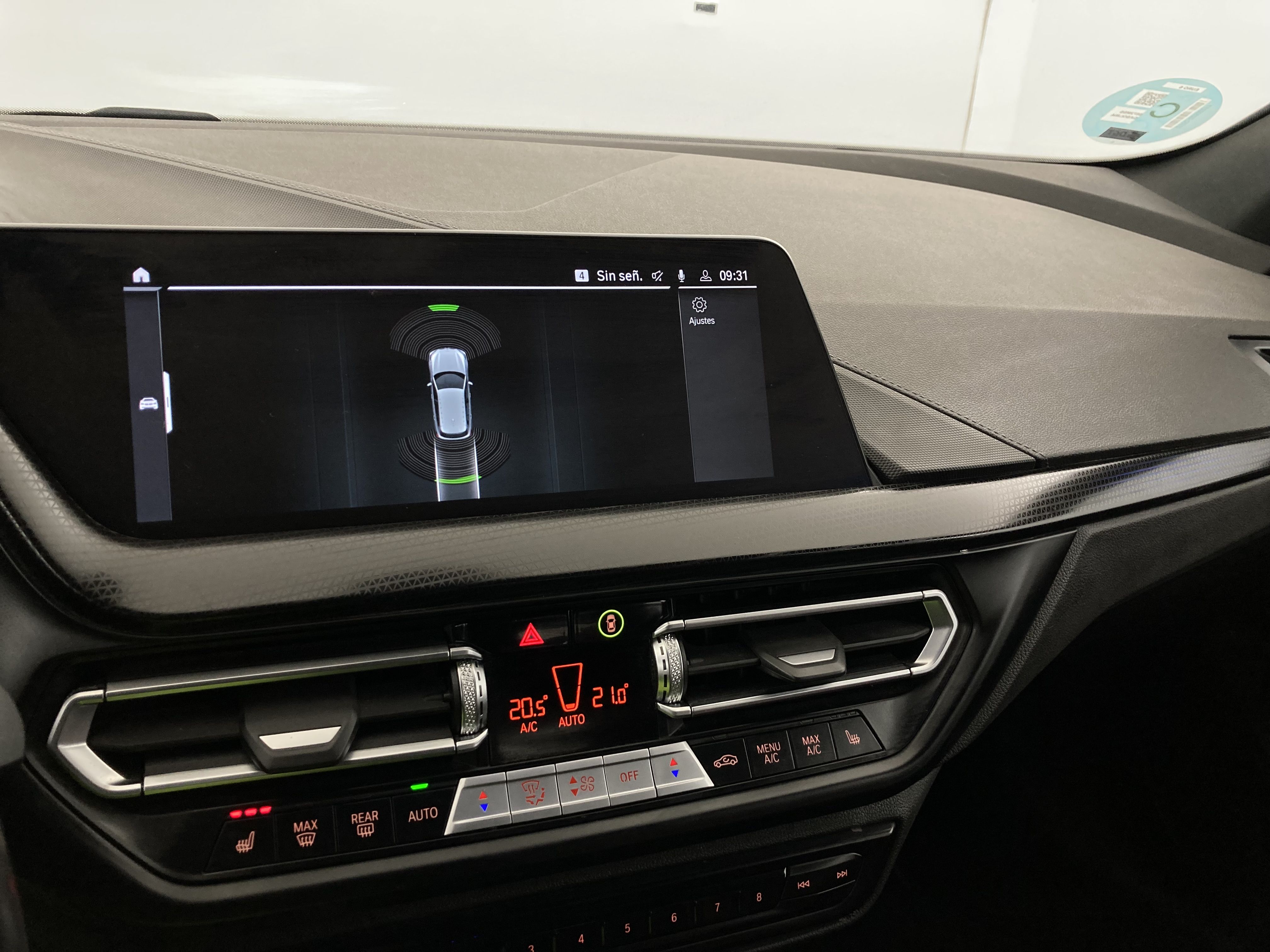 bmw serie 1 m sport colorvision 118I 136 STEPTRONIC 2024 skyscraper grau 21