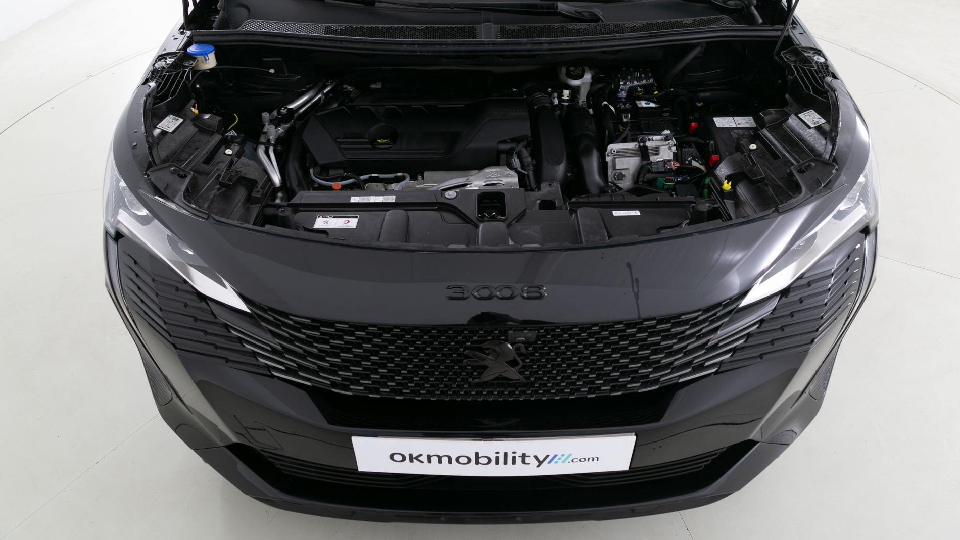 peugeot 3008 gt pack 1.6 HYBRID 300 EAT PHEV 2021 negro perla nera 32