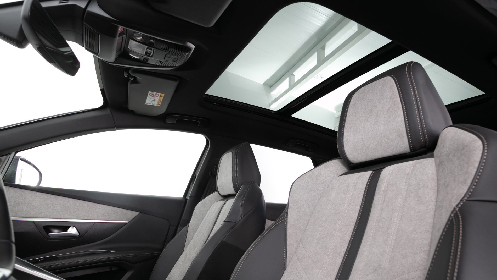 peugeot 3008 gt pack 1.6 HYBRID 300 EAT PHEV 2021 negro perla nera 23