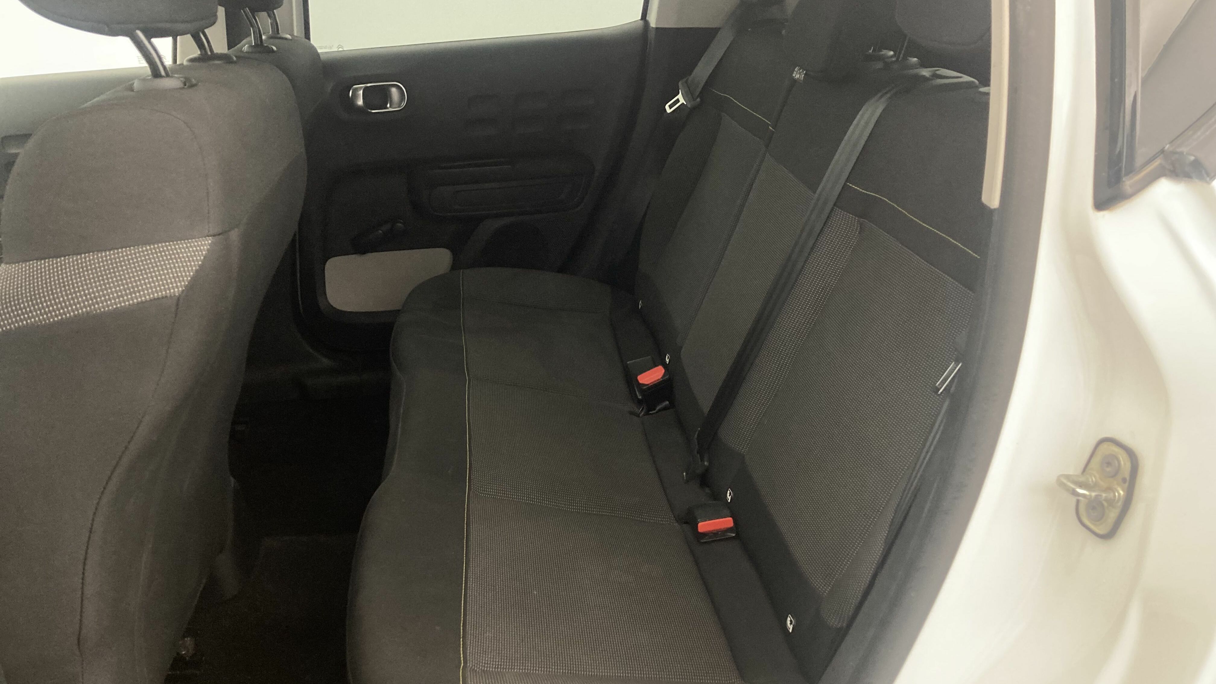 citroen c3 origin max 1.2 PURETECH 83 2024 blanco banquise / negro 22