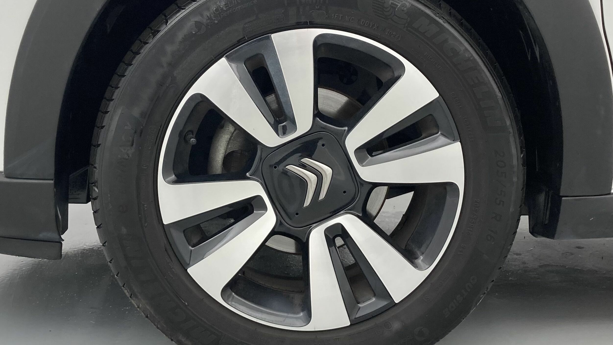 citroen c3 origin max 1.2 PURETECH 83 2024 blanco banquise / negro 28