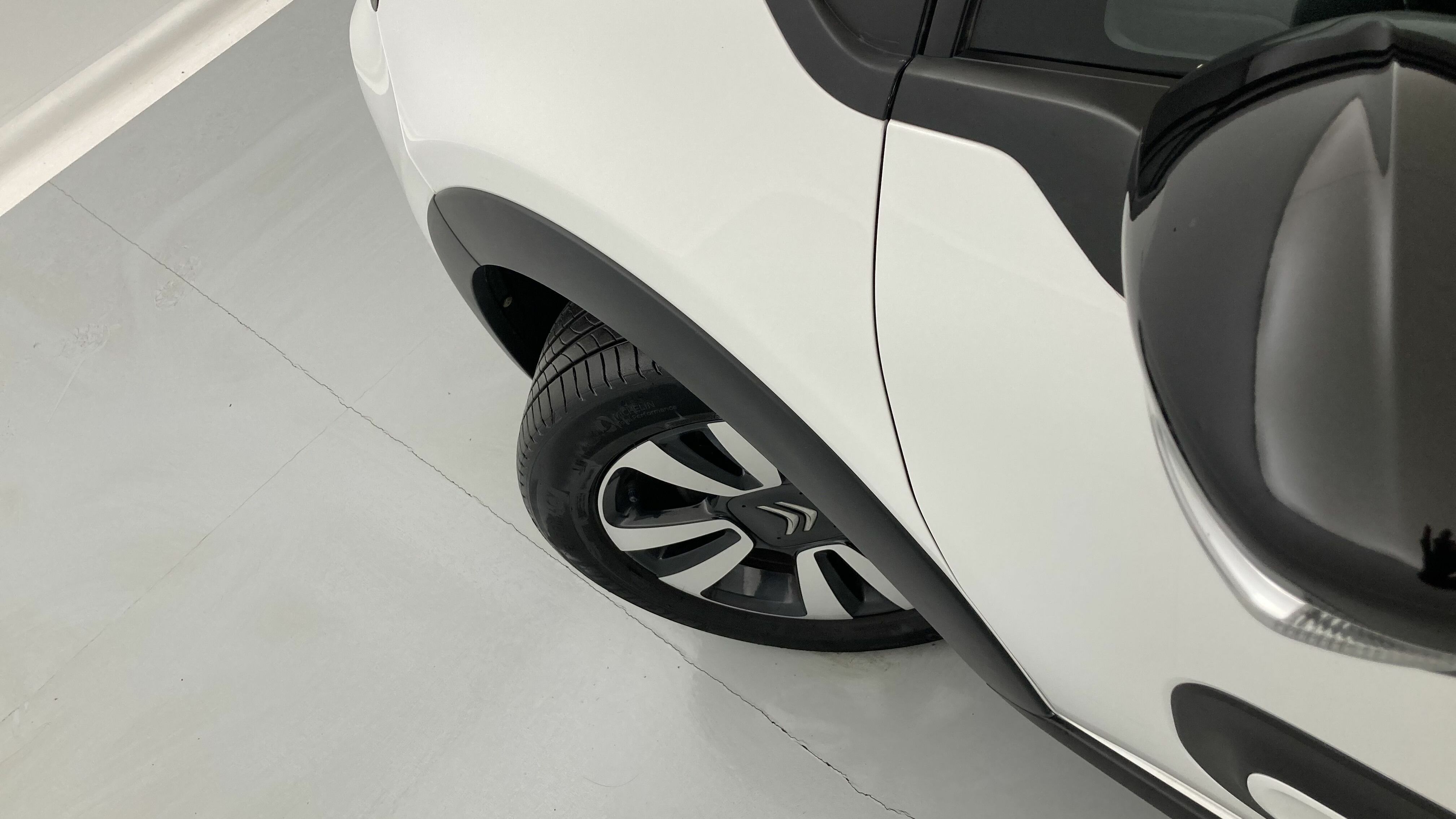 citroen c3 origin max 1.2 PURETECH 83 2024 blanco banquise / negro 29