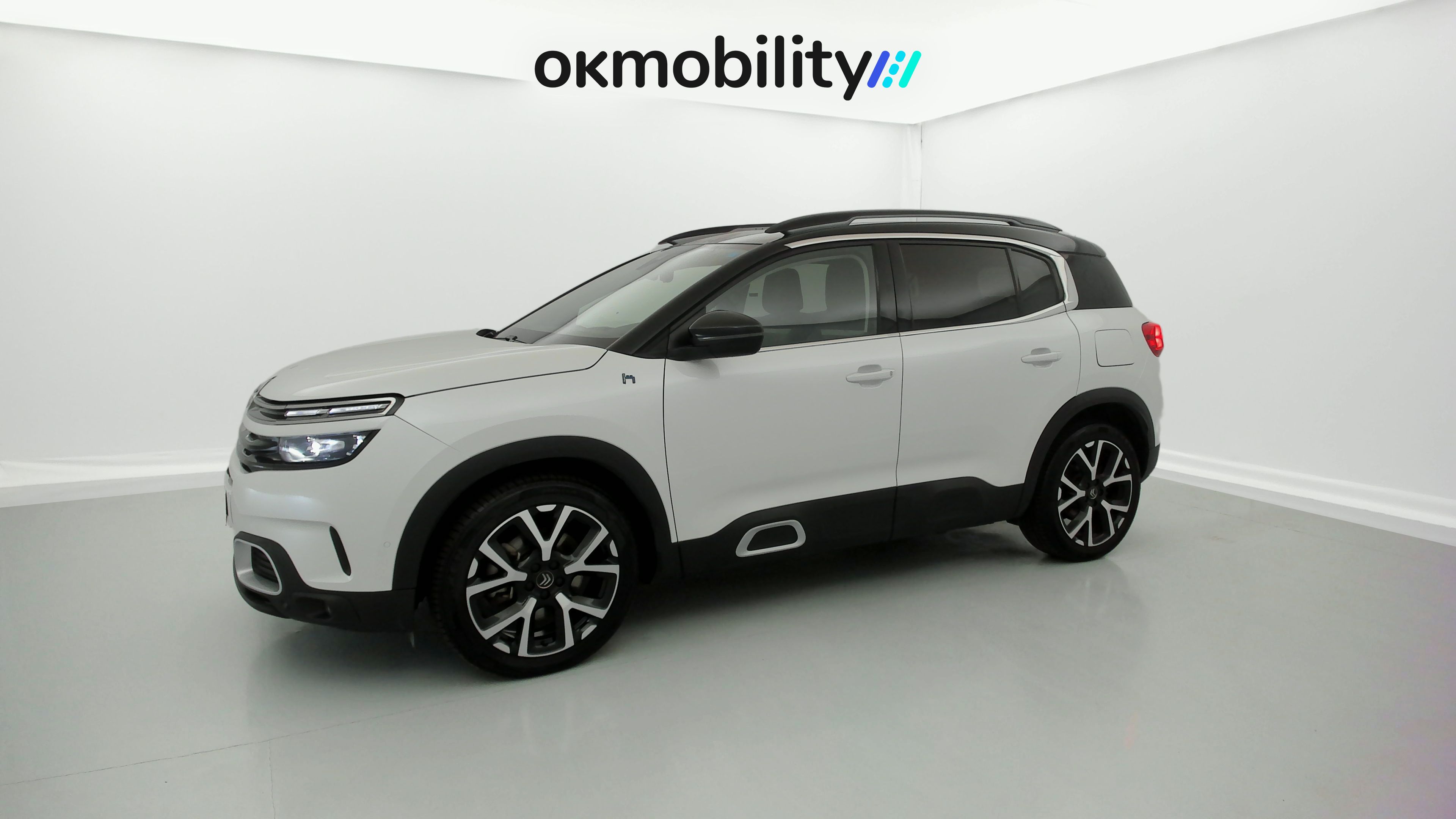 citroen c5 aircross shine 1.6 PURETECH HYBRID 225 E-EAT 2022 blanco nacarado / negro 5