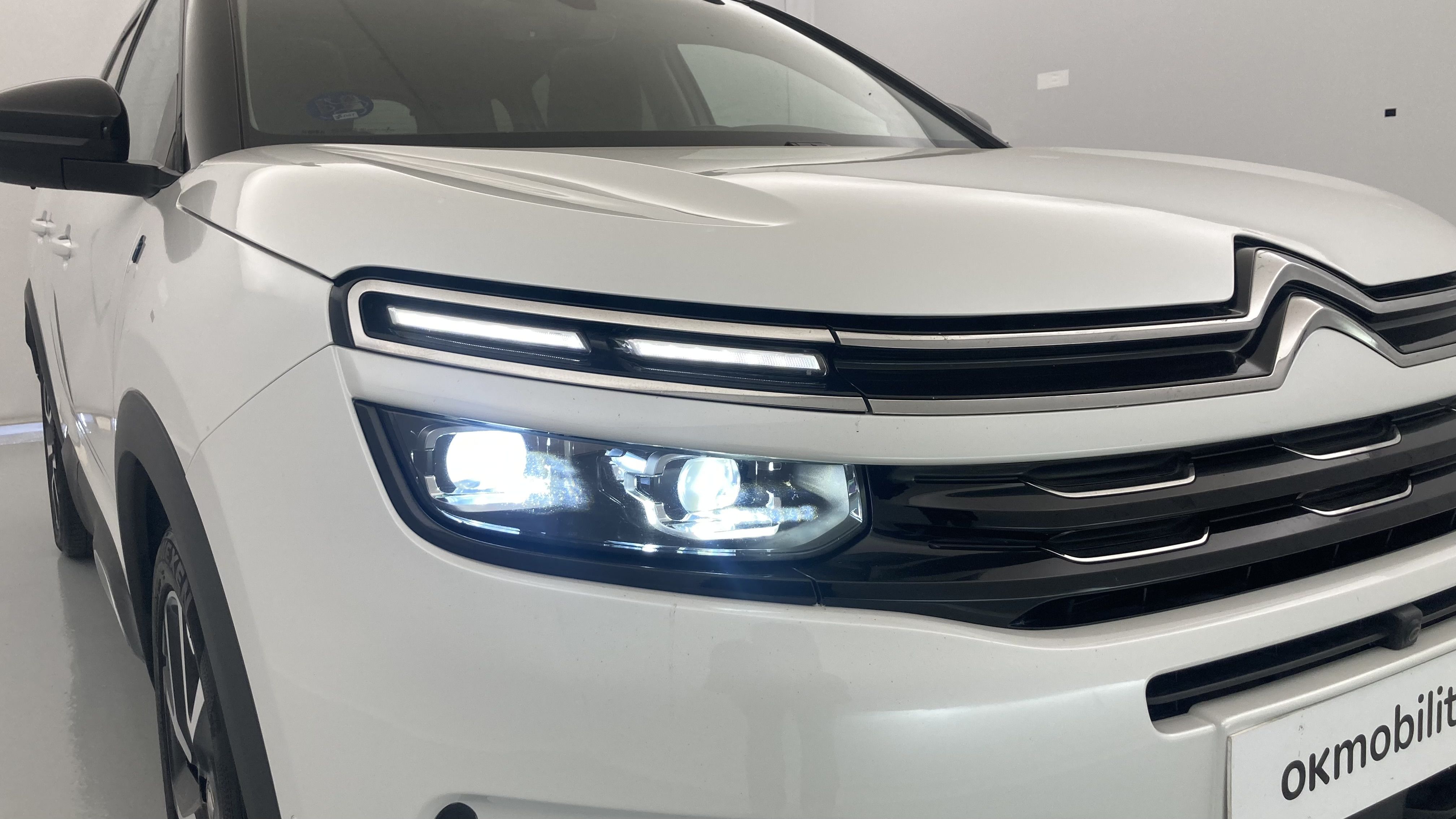 citroen c5 aircross shine 1.6 PURETECH HYBRID 225 E-EAT 2022 blanco nacarado / negro 14
