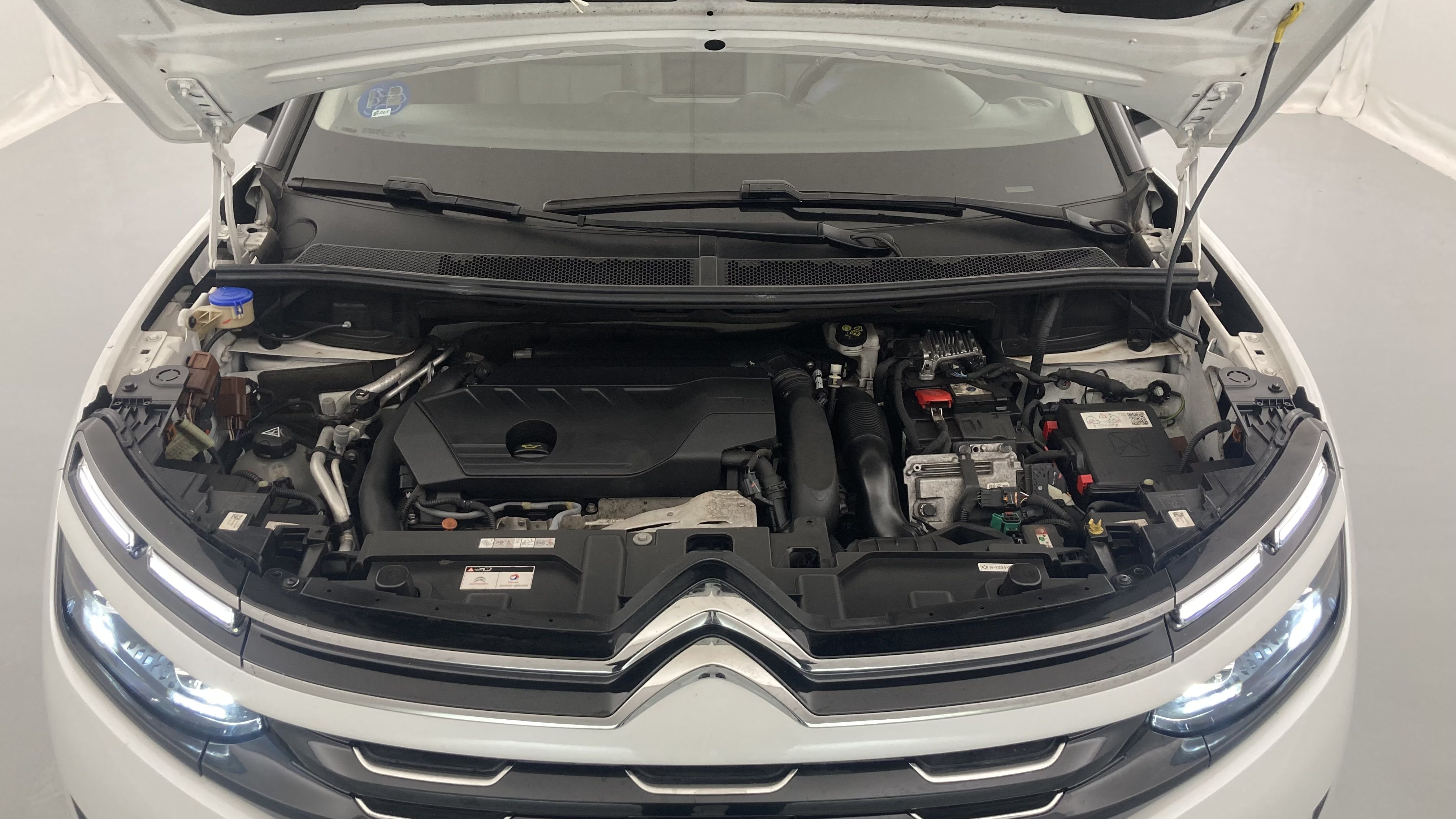 citroen c5 aircross shine 1.6 PURETECH HYBRID 225 E-EAT 2022 blanco nacarado / negro 23