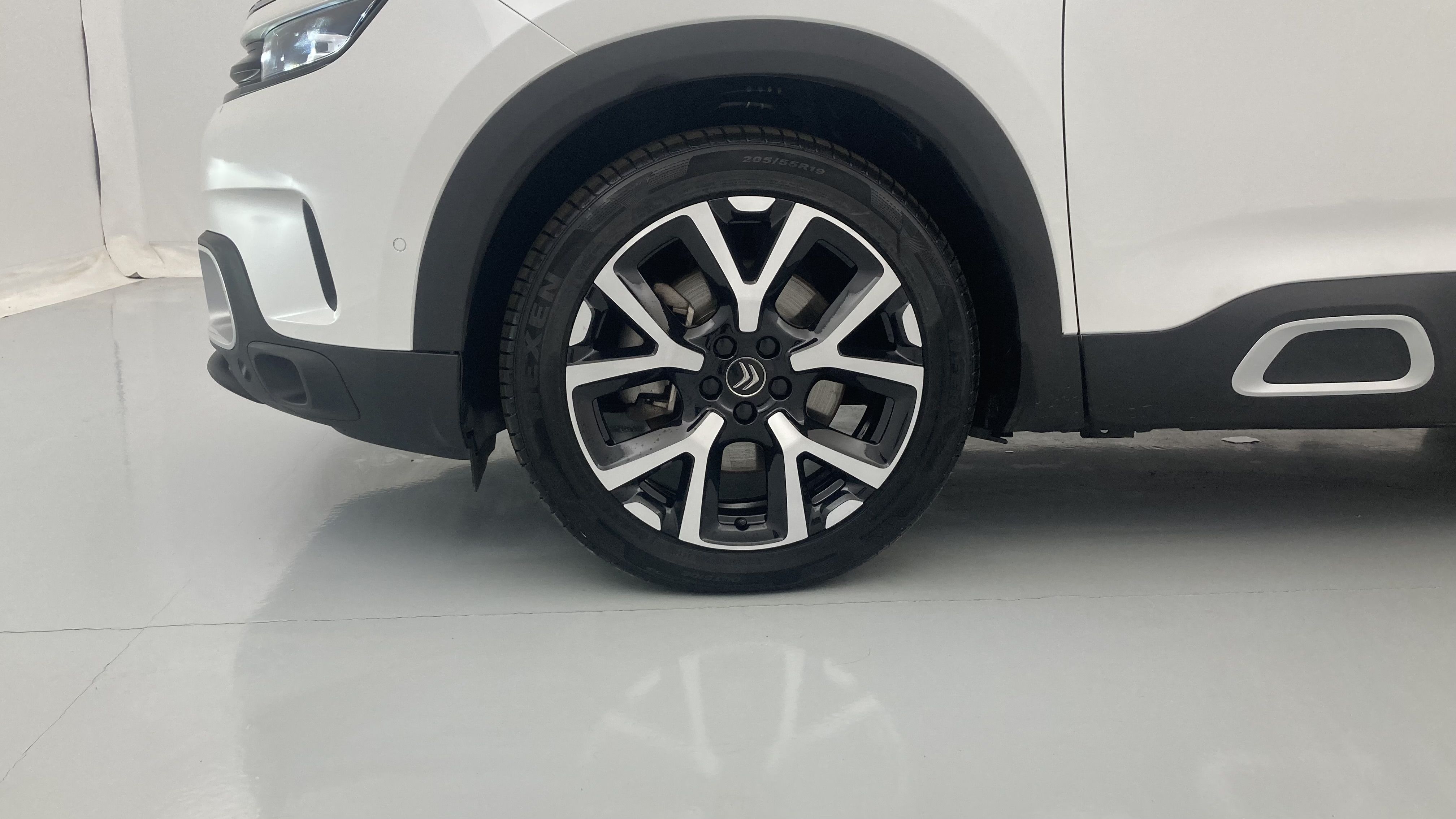 citroen c5 aircross shine 1.6 PURETECH HYBRID 225 E-EAT 2022 blanco nacarado / negro 28