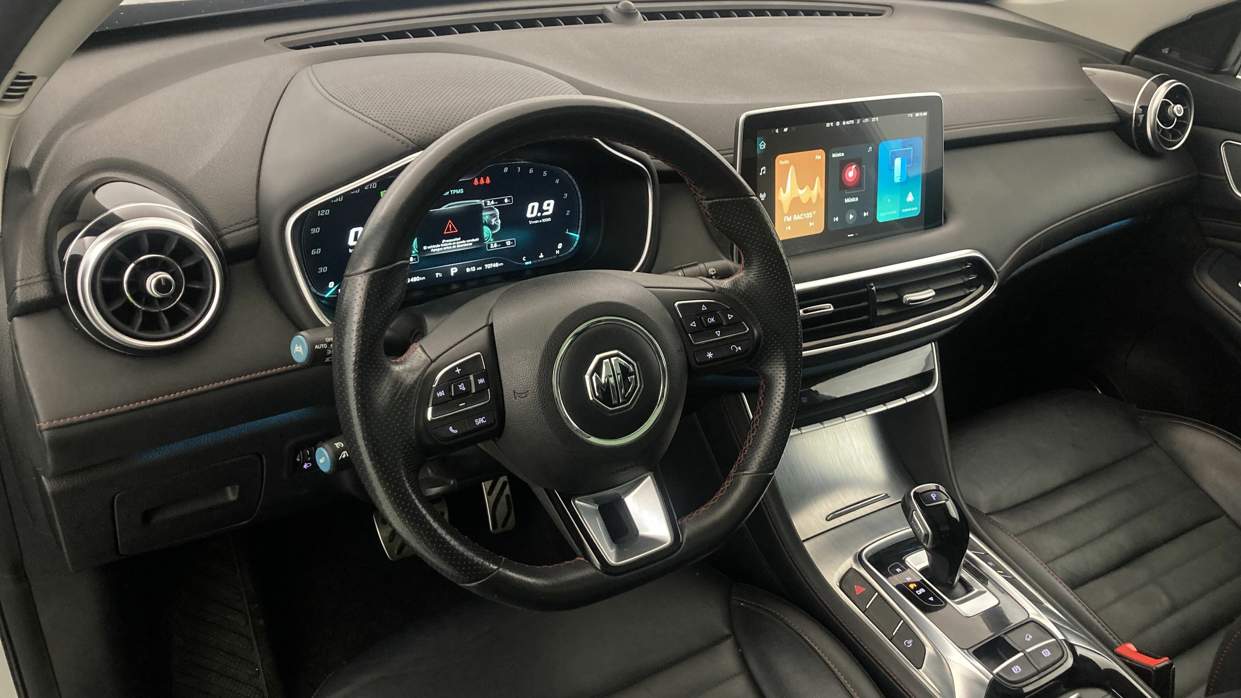 mg hs luxury 1.5 T-GDI 162 AT 2023 medal silver 14