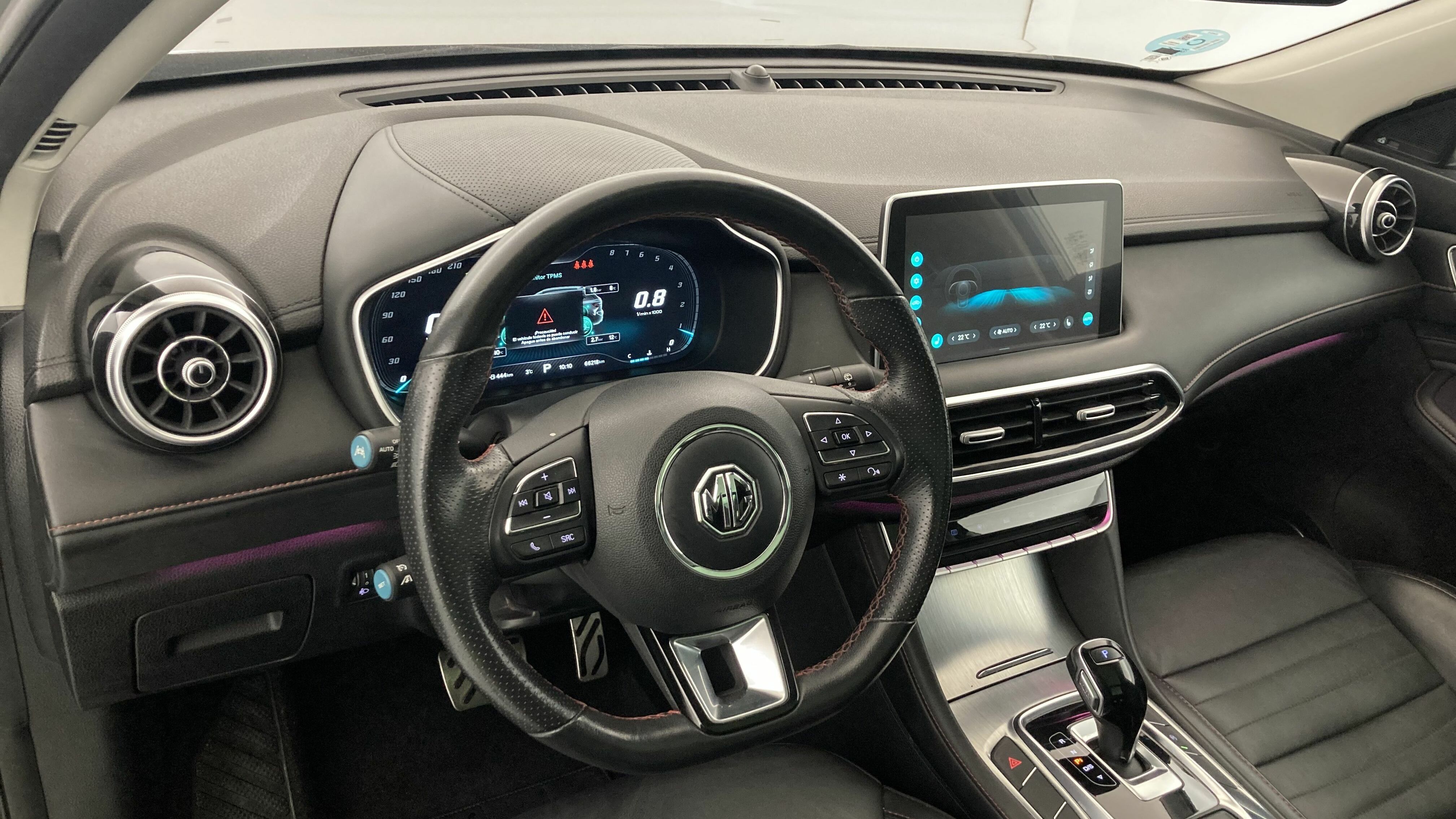 mg hs luxury 1.5 T-GDI 162 AT 2023 medal silver 14