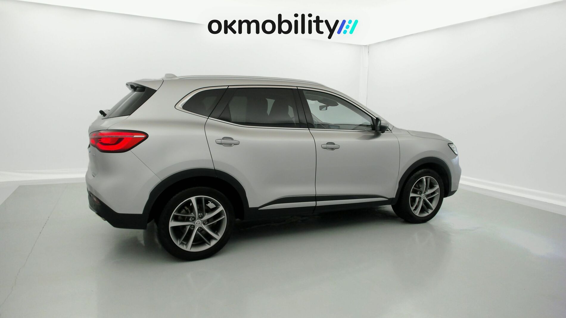 mg hs luxury 1.5 T-GDI 162 AT 2023 medal silver 11