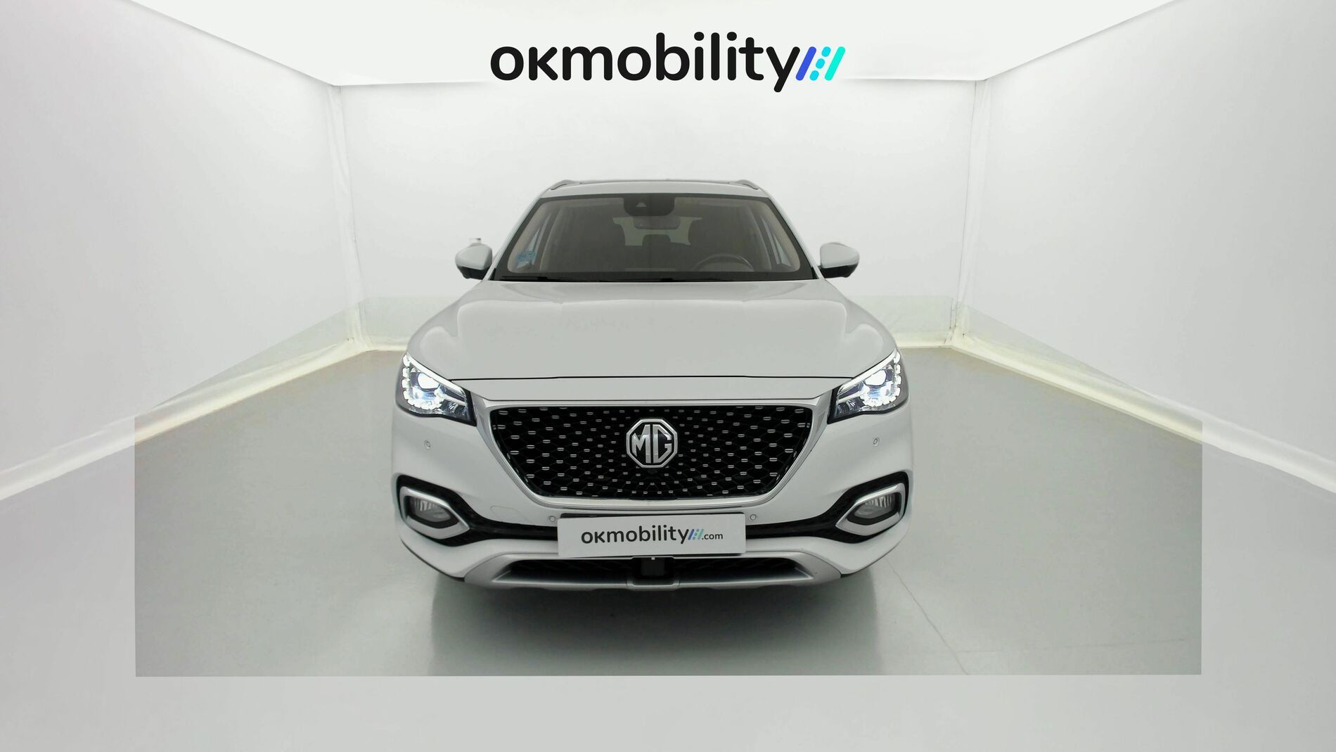 mg hs luxury 1.5 T-GDI 162 AT 2023 dover white 4