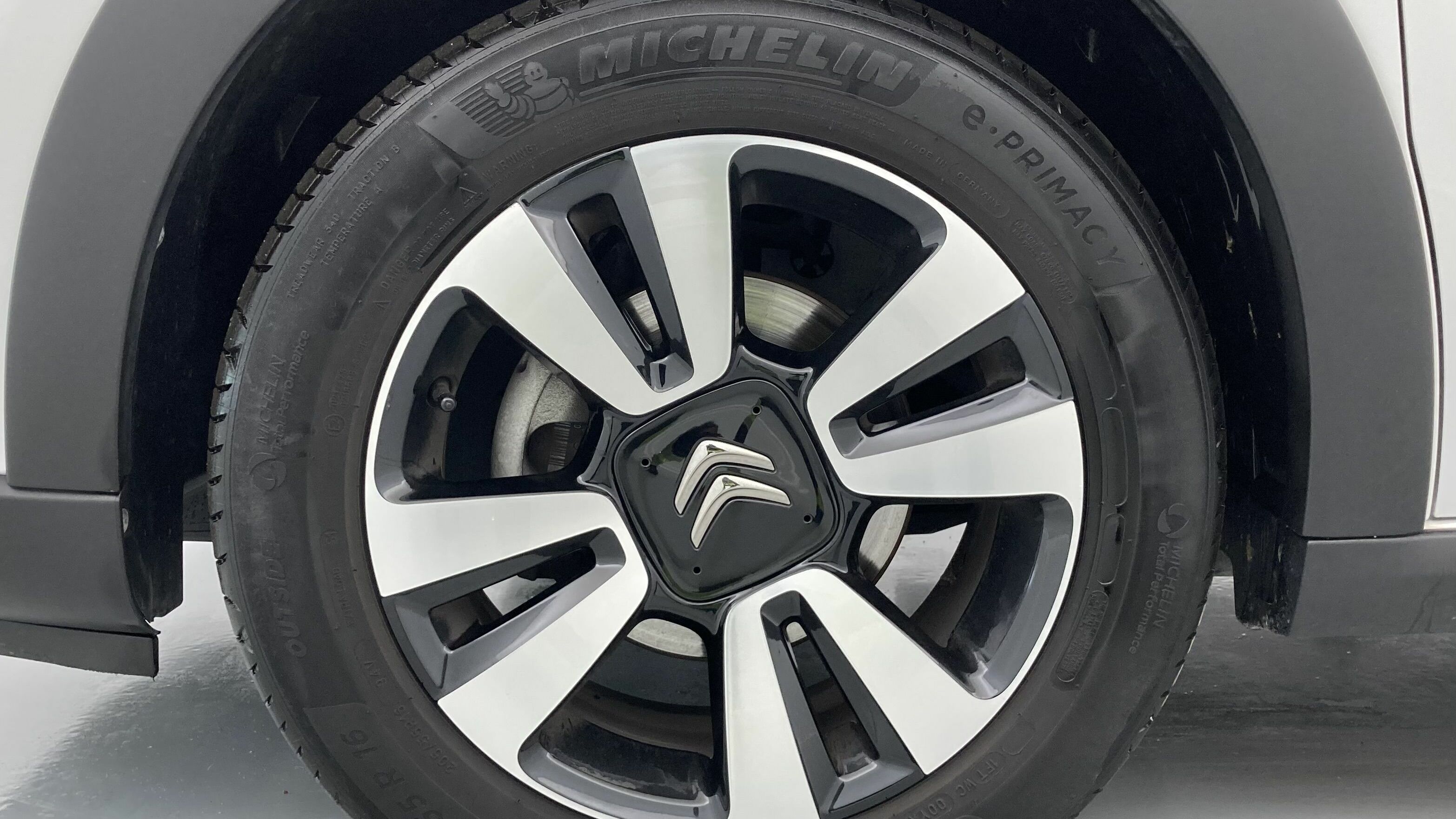 citroen c3 origin max 1.2 PURETECH 83 2024 blanco banquise / negro 27