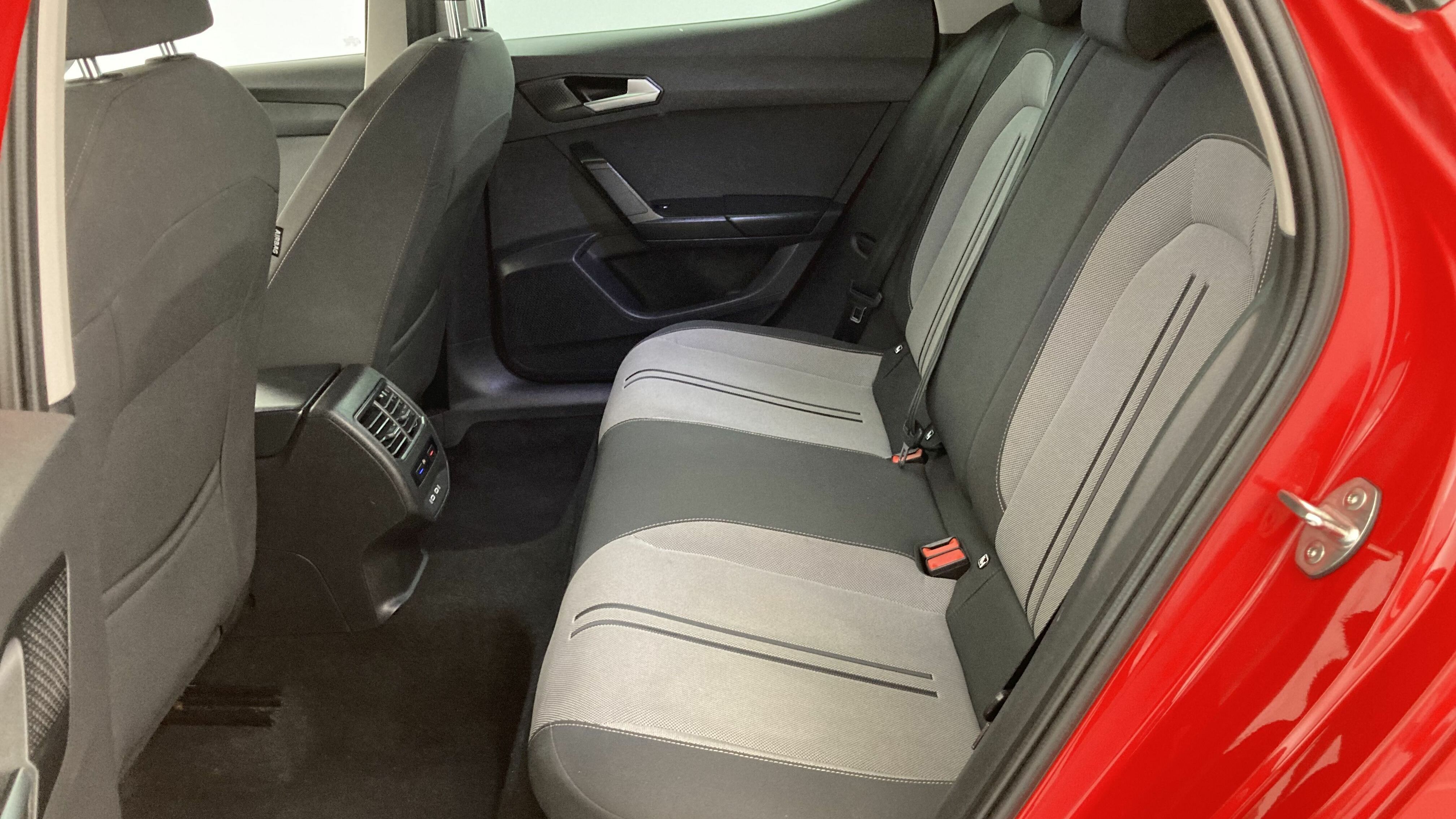 seat leon style launch 1.0 TSI 110CV 2021 rojo desire/gris 22