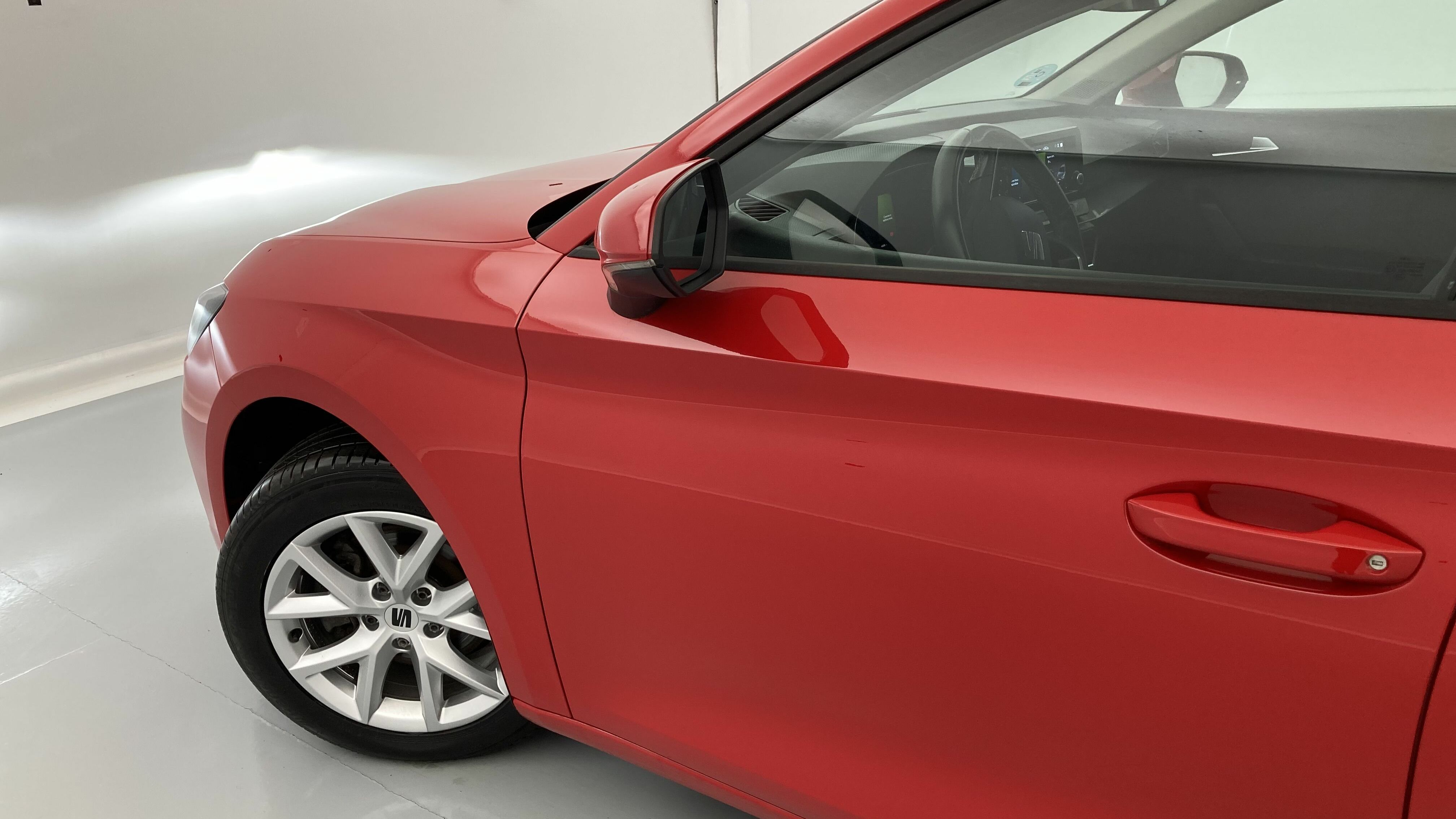 seat leon style launch 1.0 TSI 110CV 2021 rojo desire/gris 29