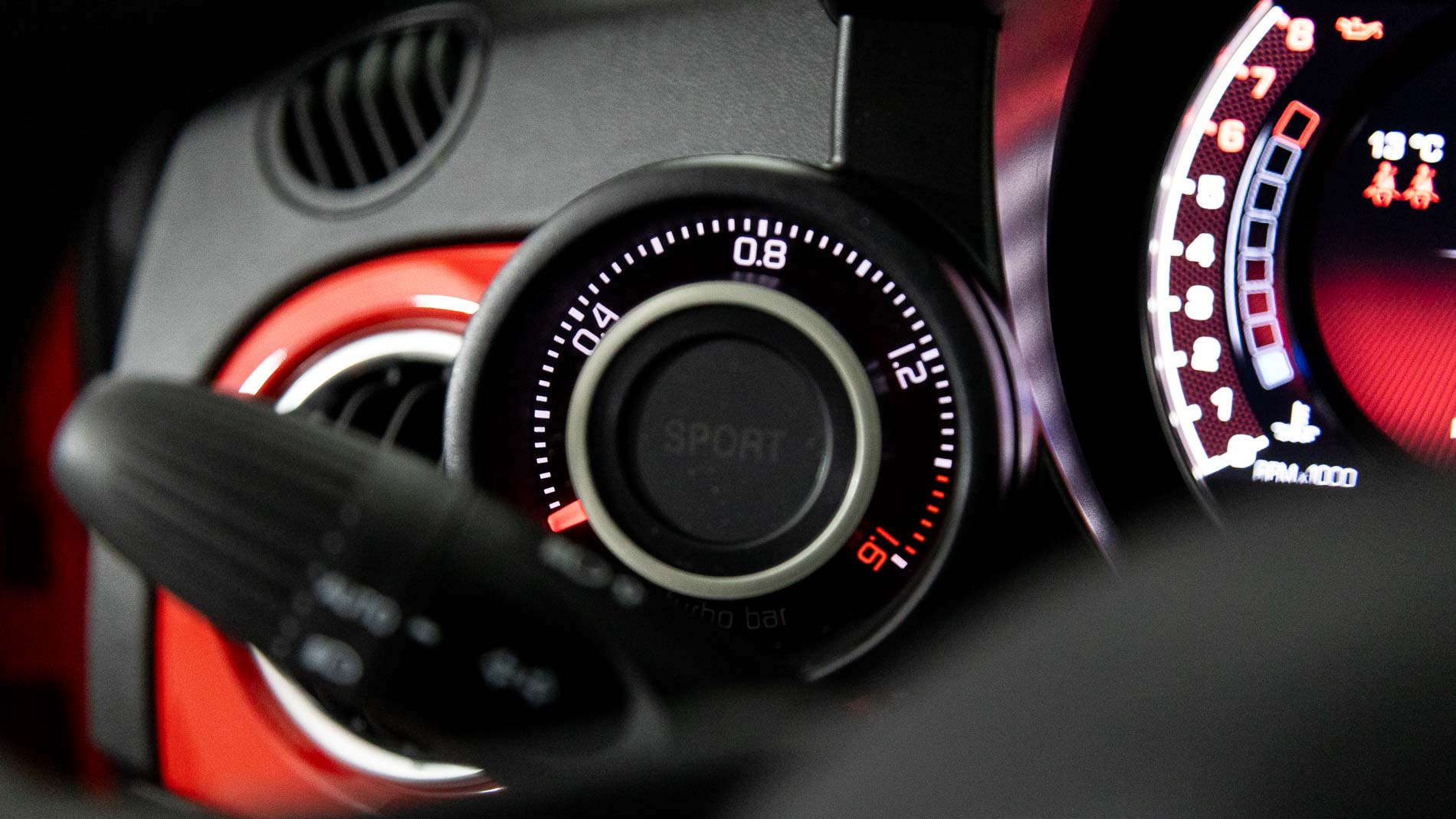 abarth 595 nv 1.4 T-JET 145 2021 rojo 23