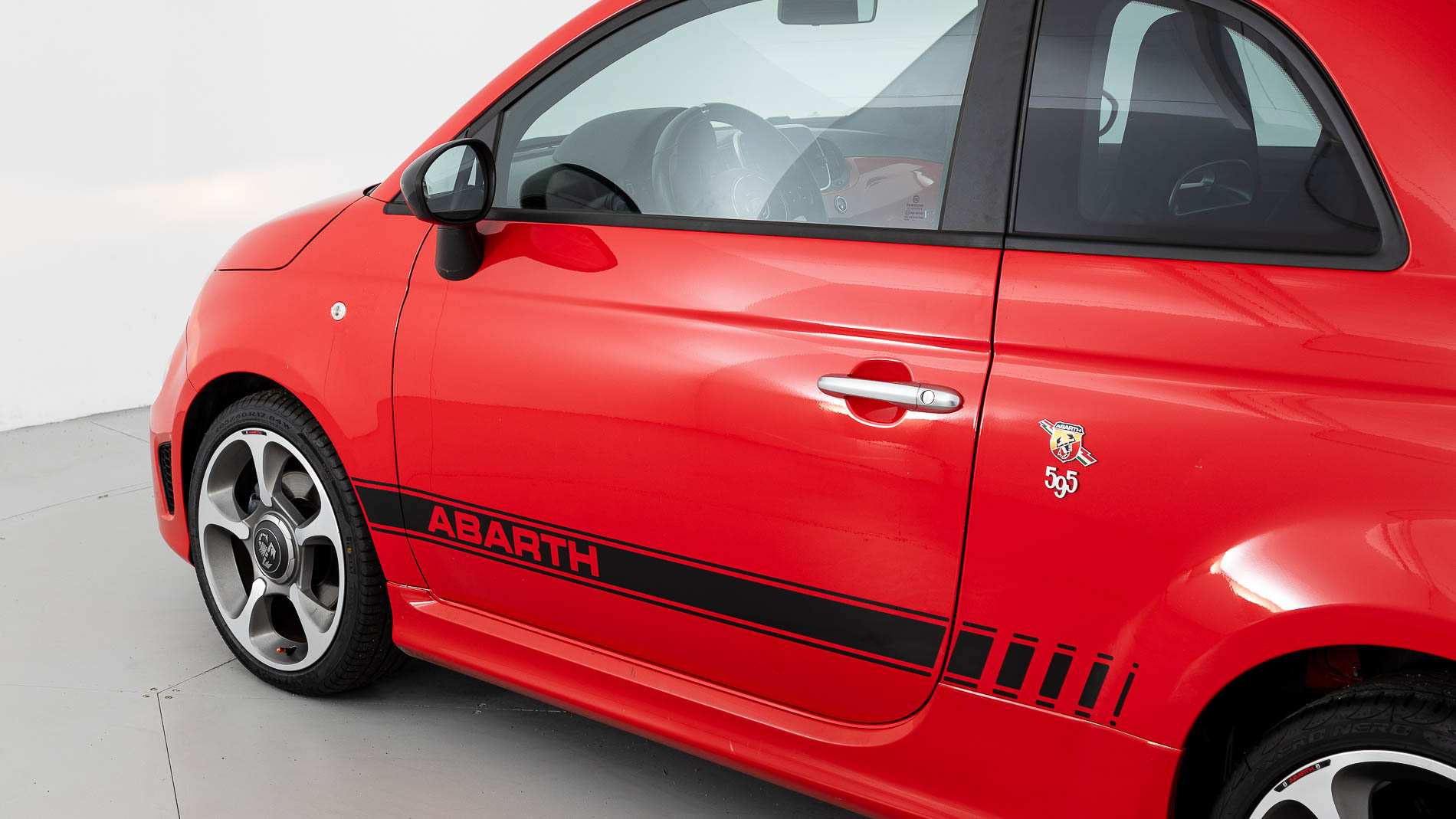 abarth 595 nv 1.4 T-JET 145 2021 rojo 36