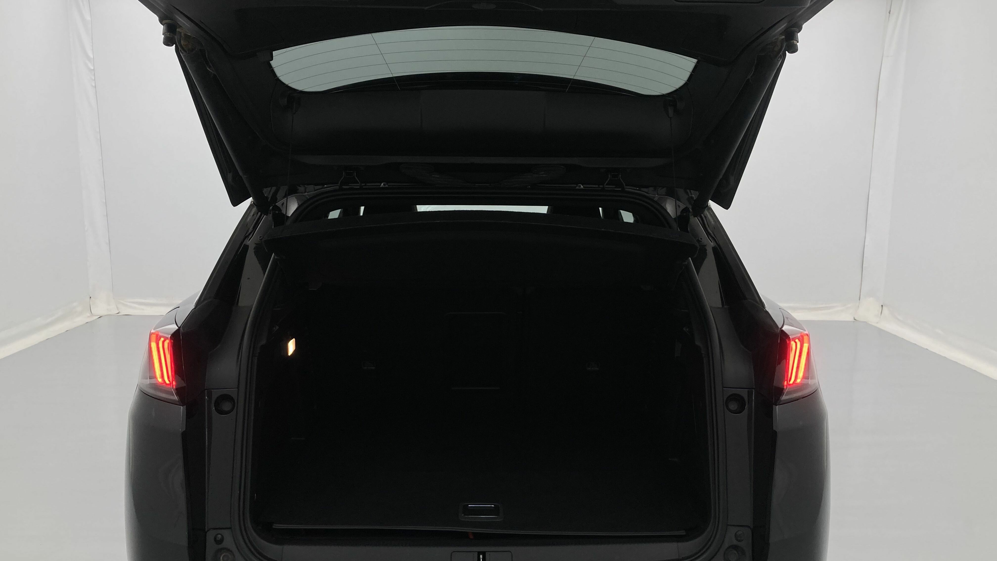 peugeot 3008 gt pack 1.6 HYBRID 300 EAT PHEV 2022 negro perla nera 23