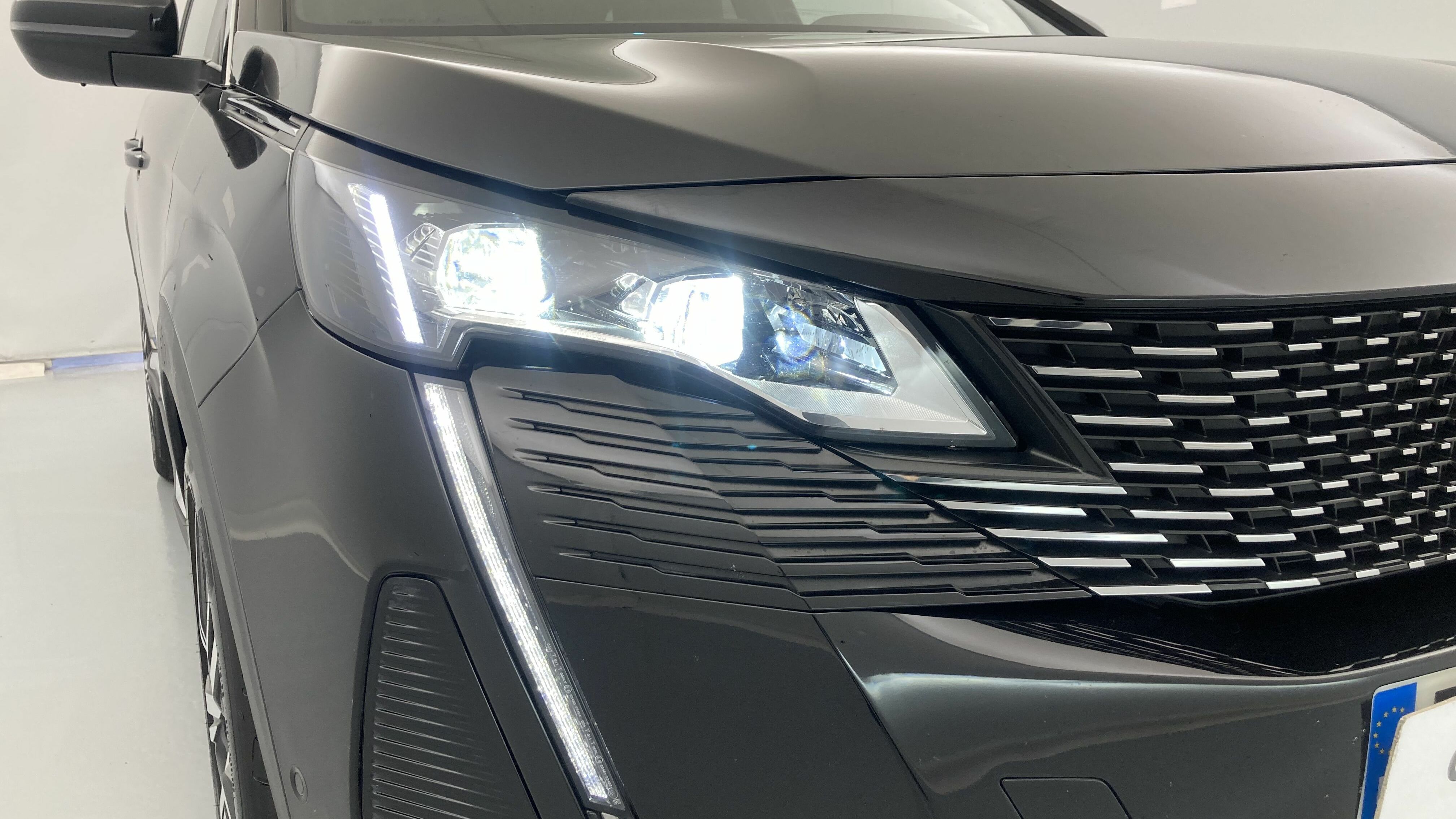 peugeot 3008 gt pack 1.6 HYBRID 300 EAT PHEV 2022 negro perla nera 28