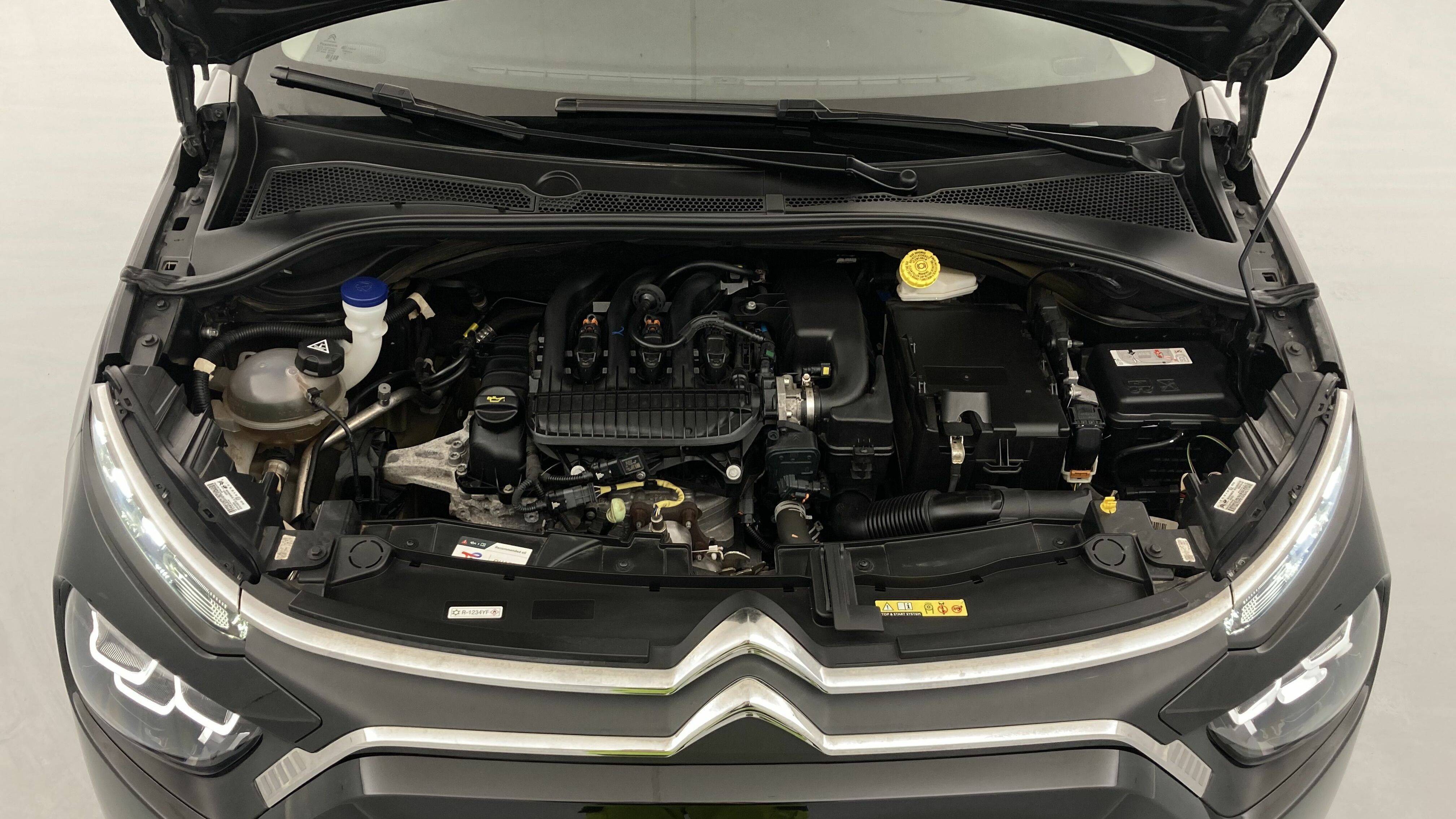 citroen c3 origin max 1.2 PURETECH 83 2024 negro perla nera / blanco 25